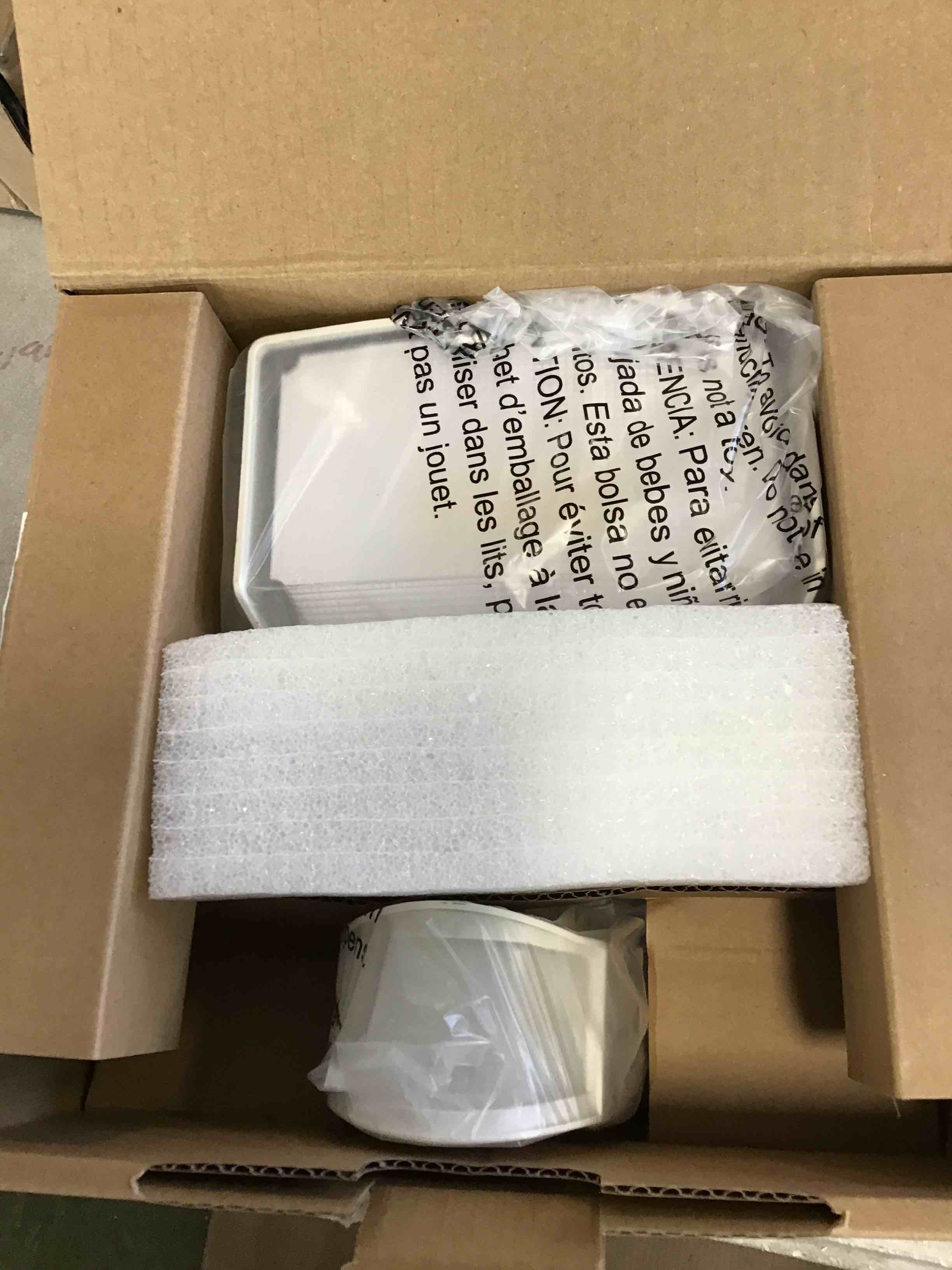 https://s3.amazonaws.com/lotting-images-prod/bidfta/GRN6753140_1722864935122.jpeg