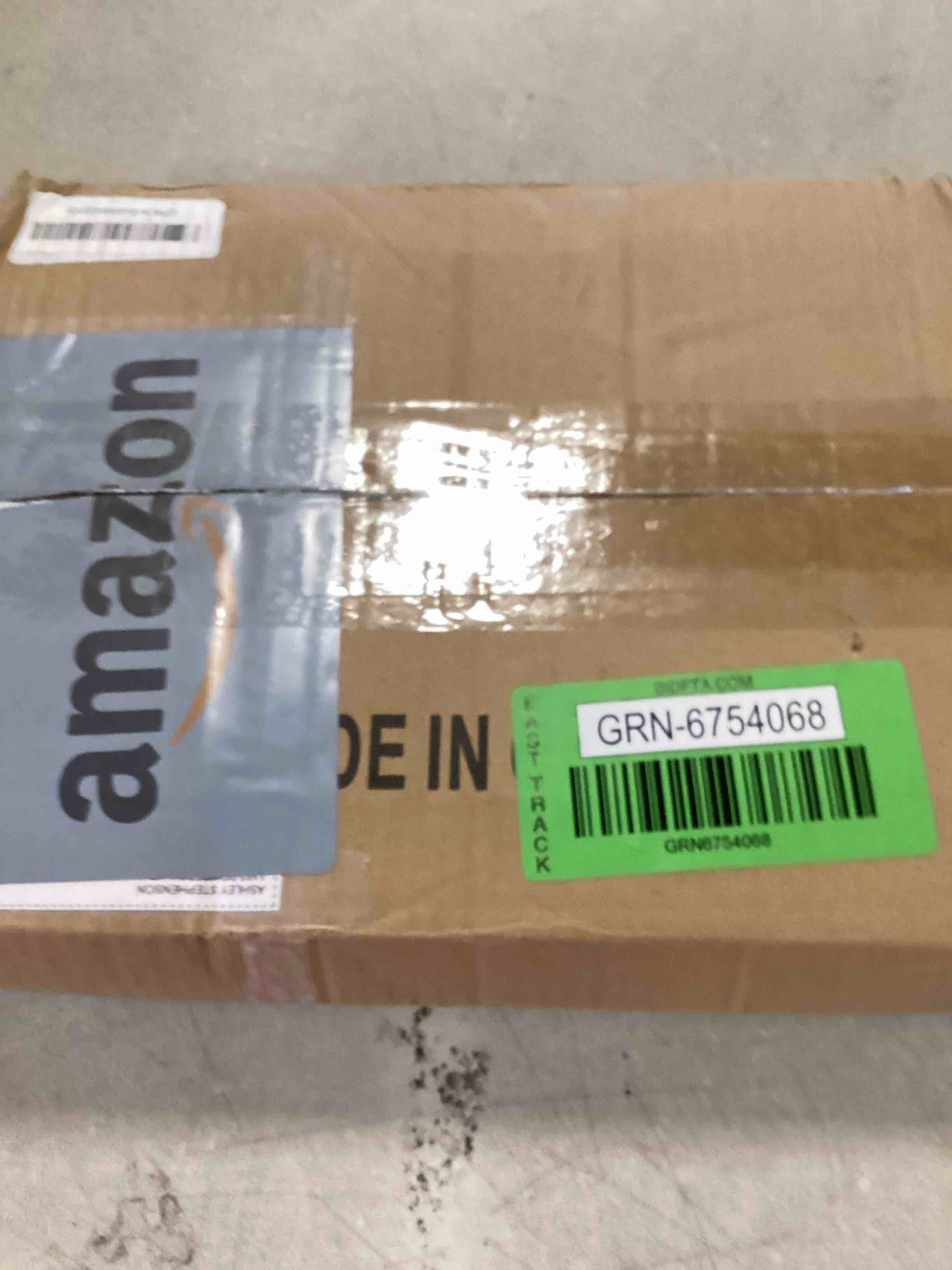 https://s3.amazonaws.com/lotting-images-prod/bidfta/GRN6754068_1722604899882.jpeg