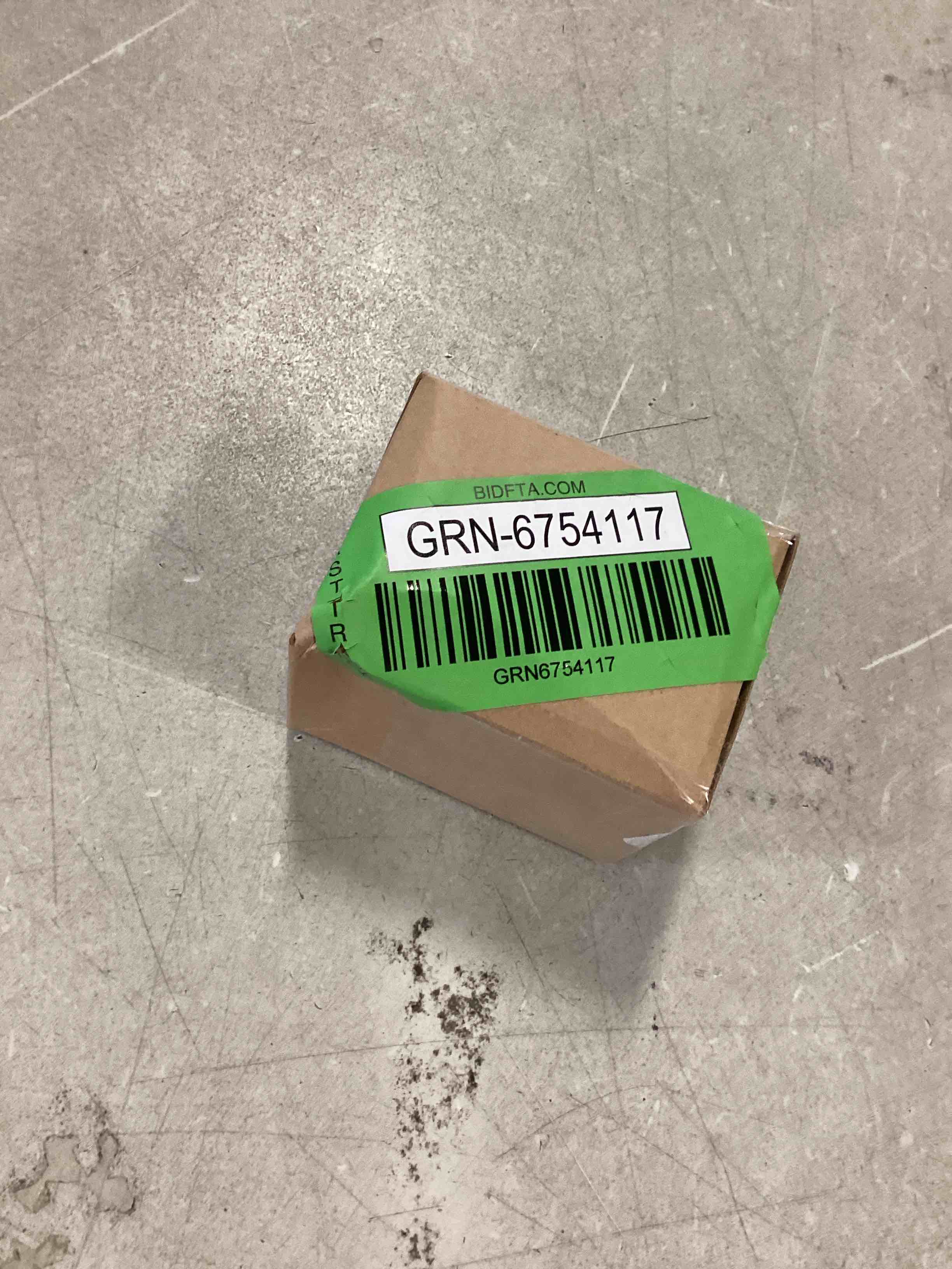 https://s3.amazonaws.com/lotting-images-prod/bidfta/GRN6754117_1722610238633.jpeg