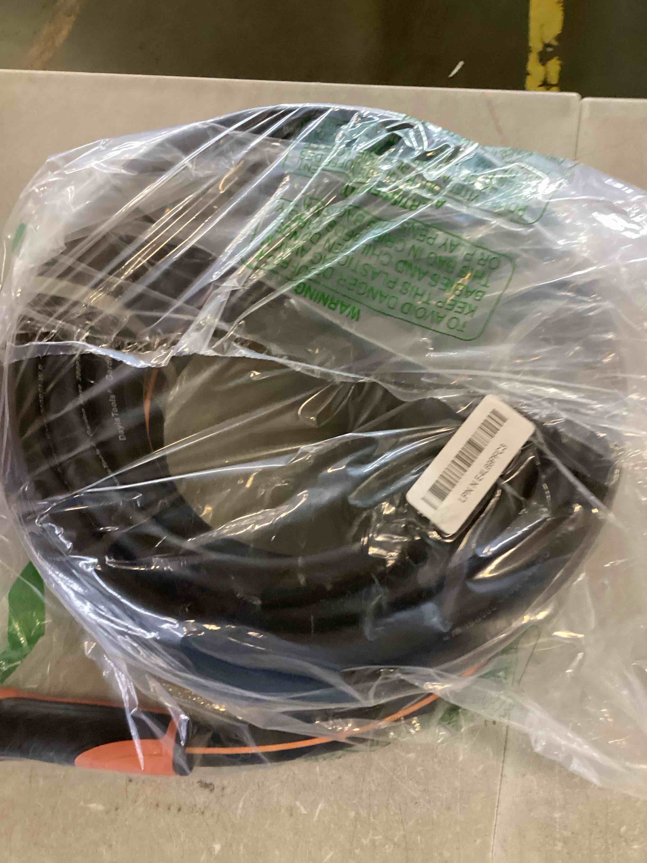 https://s3.amazonaws.com/lotting-images-prod/bidfta/GRN6754374_1722871205587.jpeg