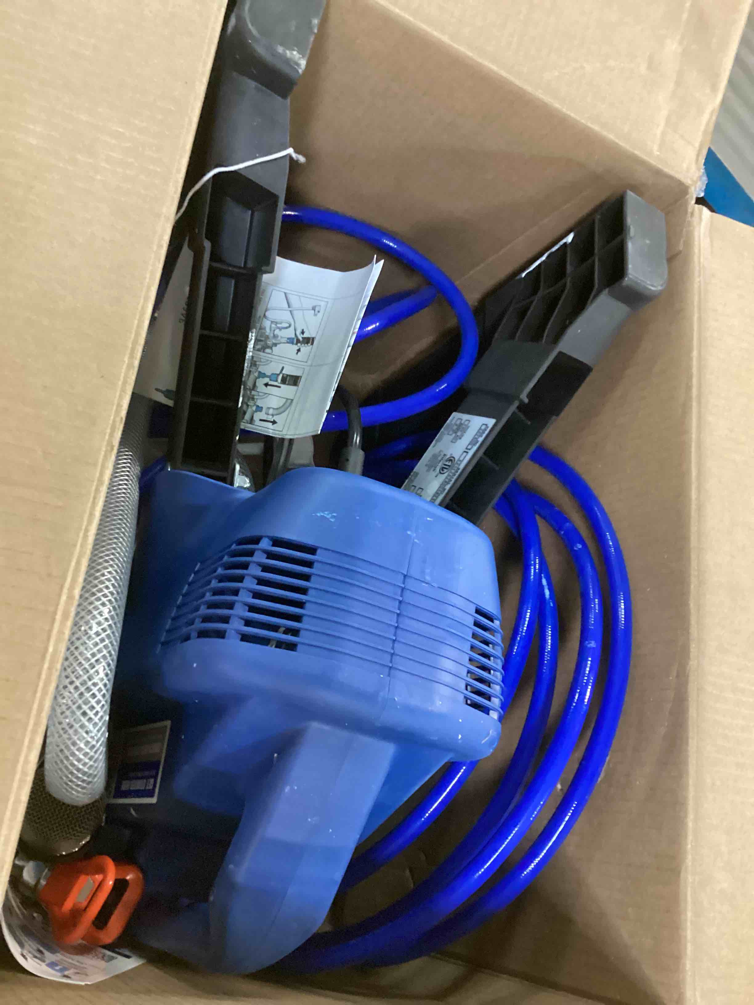 https://s3.amazonaws.com/lotting-images-prod/bidfta/GRN6755337_1722087545195.jpeg