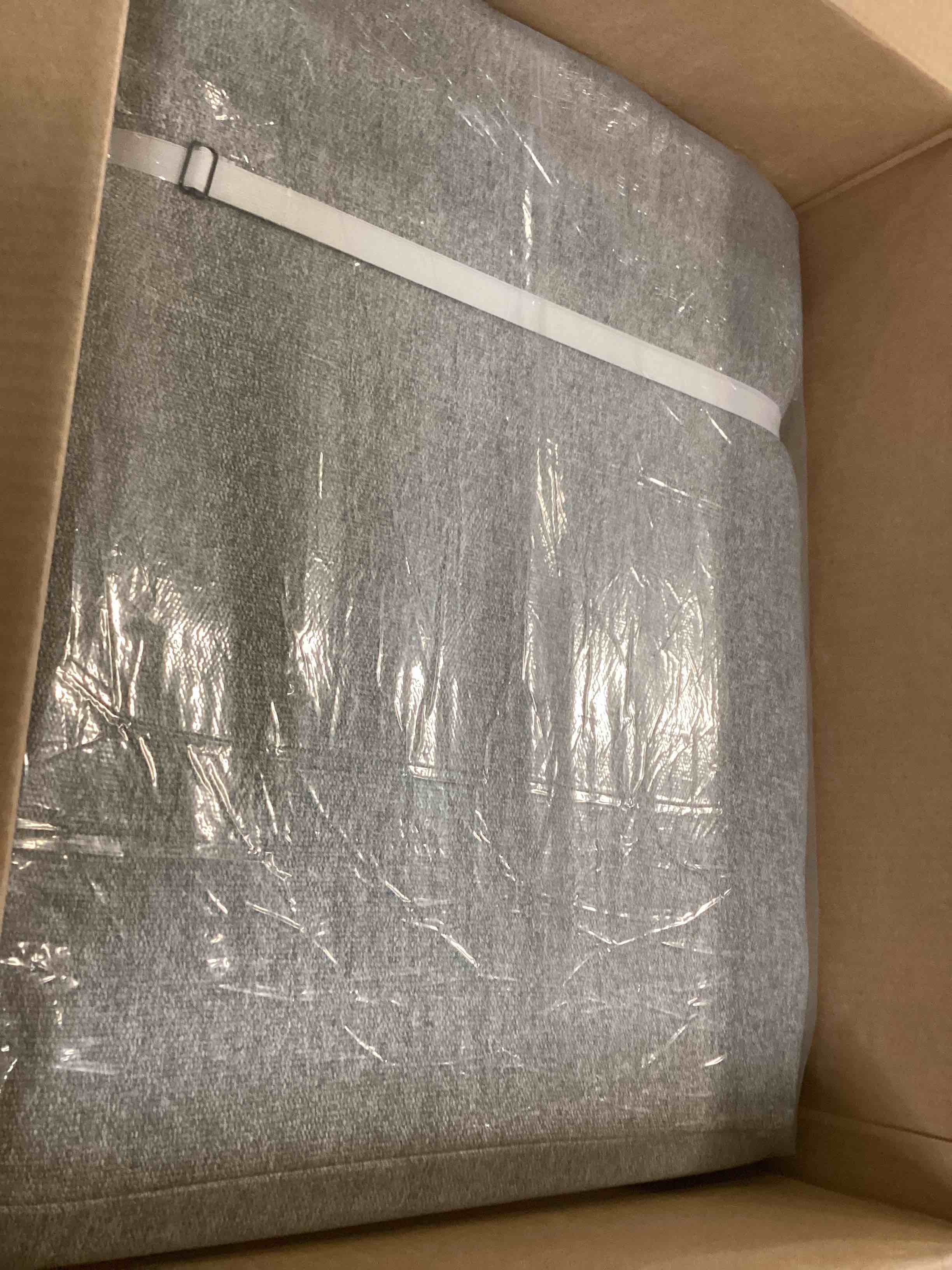 https://s3.amazonaws.com/lotting-images-prod/bidfta/GRN6755370_1722090915363.jpeg
