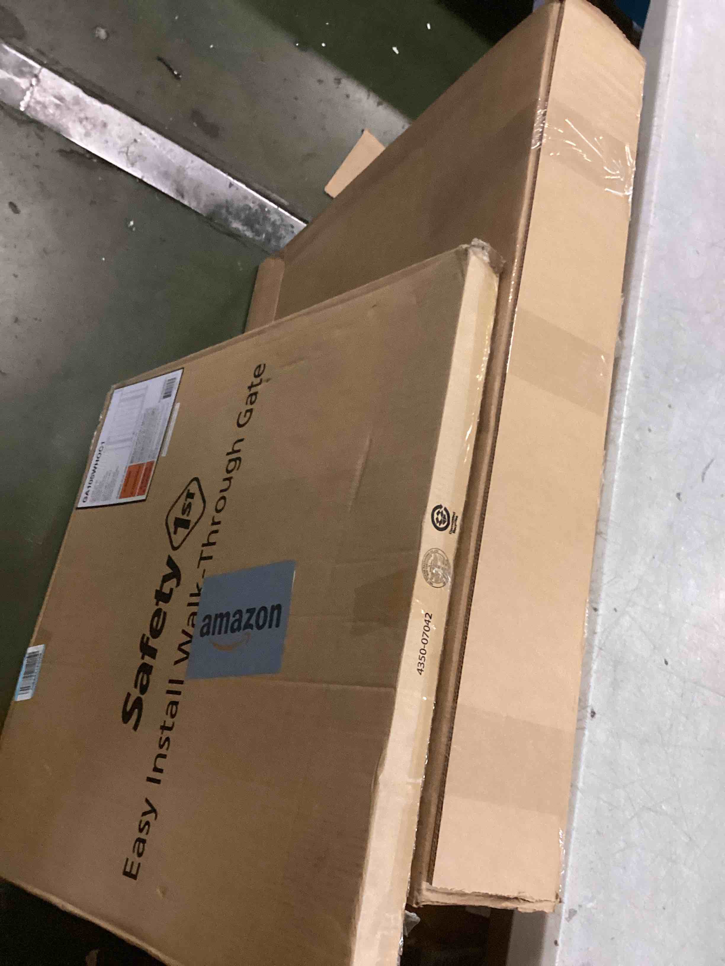 https://s3.amazonaws.com/lotting-images-prod/bidfta/GRN6755614_1722277065950.jpeg