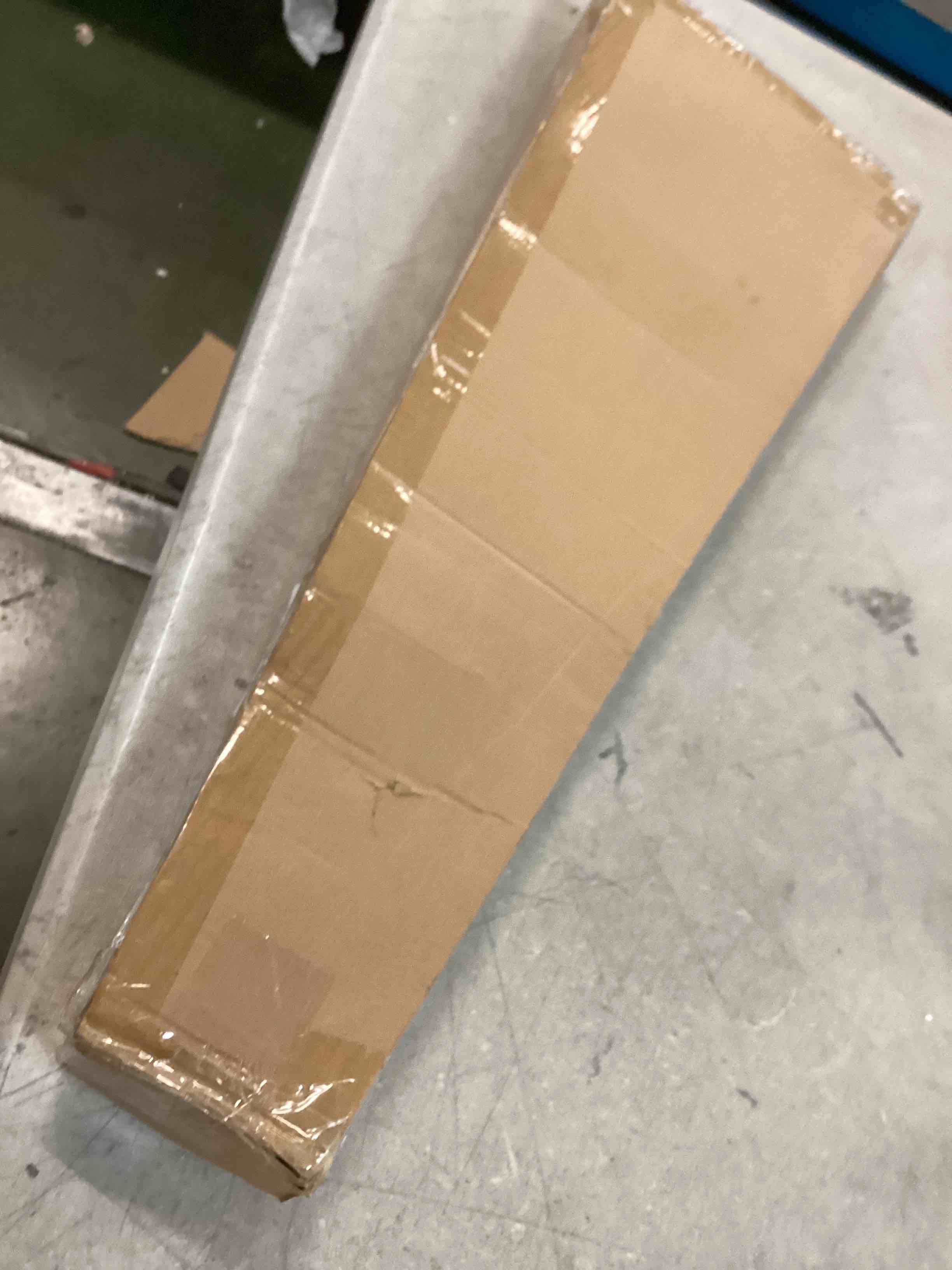 https://s3.amazonaws.com/lotting-images-prod/bidfta/GRN6755632_1722279204879.jpeg