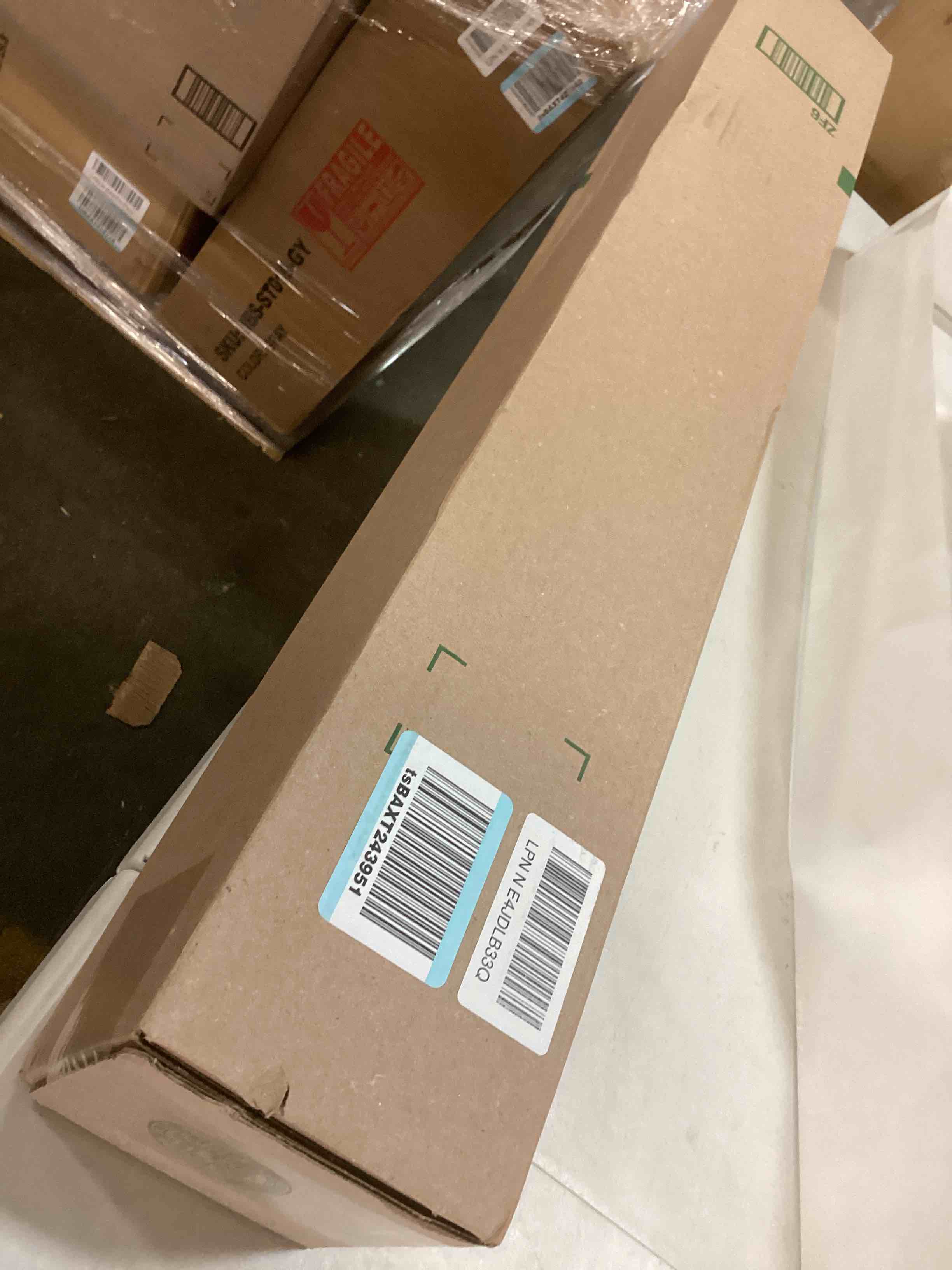 https://s3.amazonaws.com/lotting-images-prod/bidfta/GRN6756337_1722525649705.jpeg