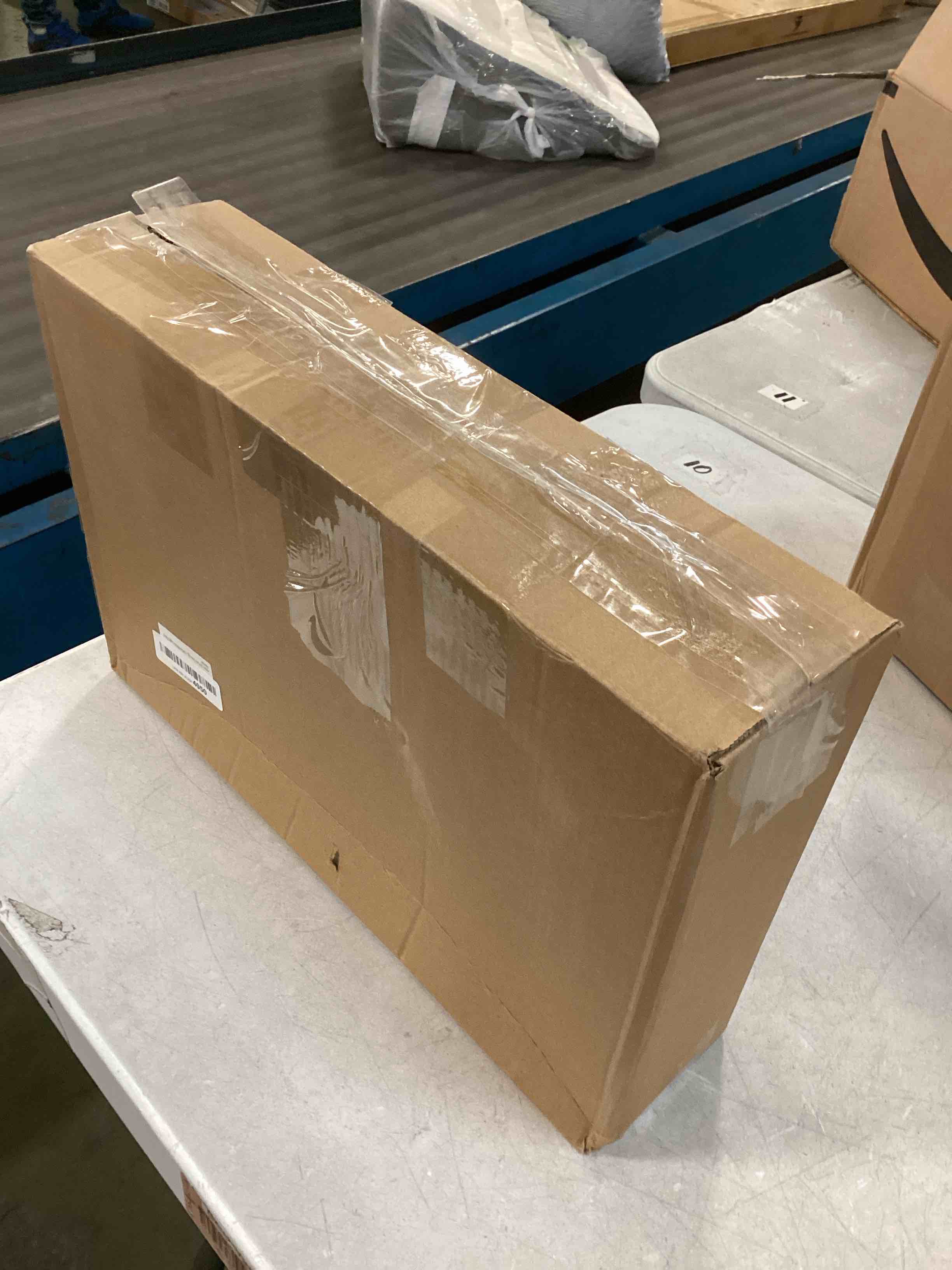 https://s3.amazonaws.com/lotting-images-prod/bidfta/GRN6756513_1721938093824.jpeg