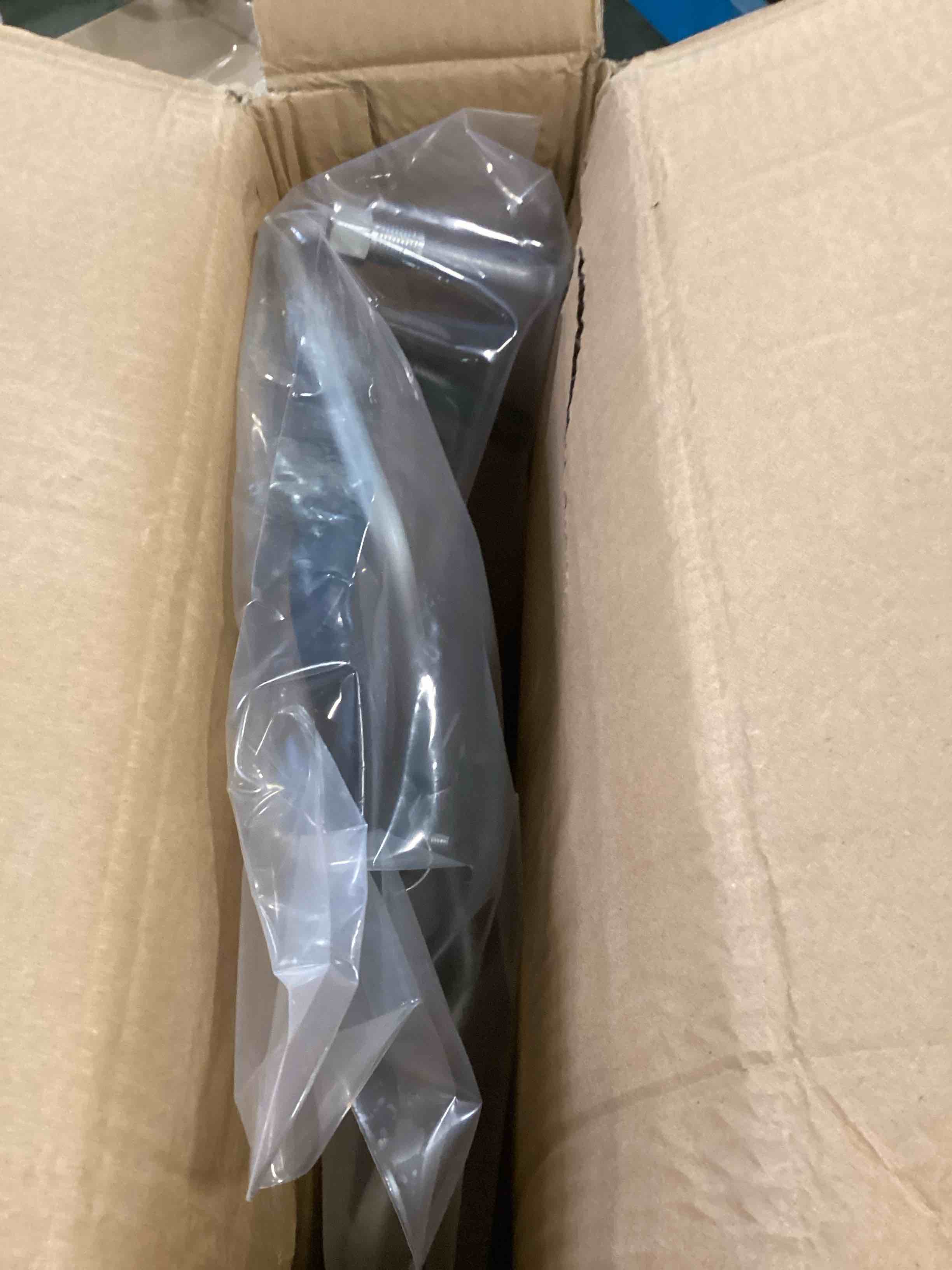 https://s3.amazonaws.com/lotting-images-prod/bidfta/GRN6757884_1722446636524.jpeg