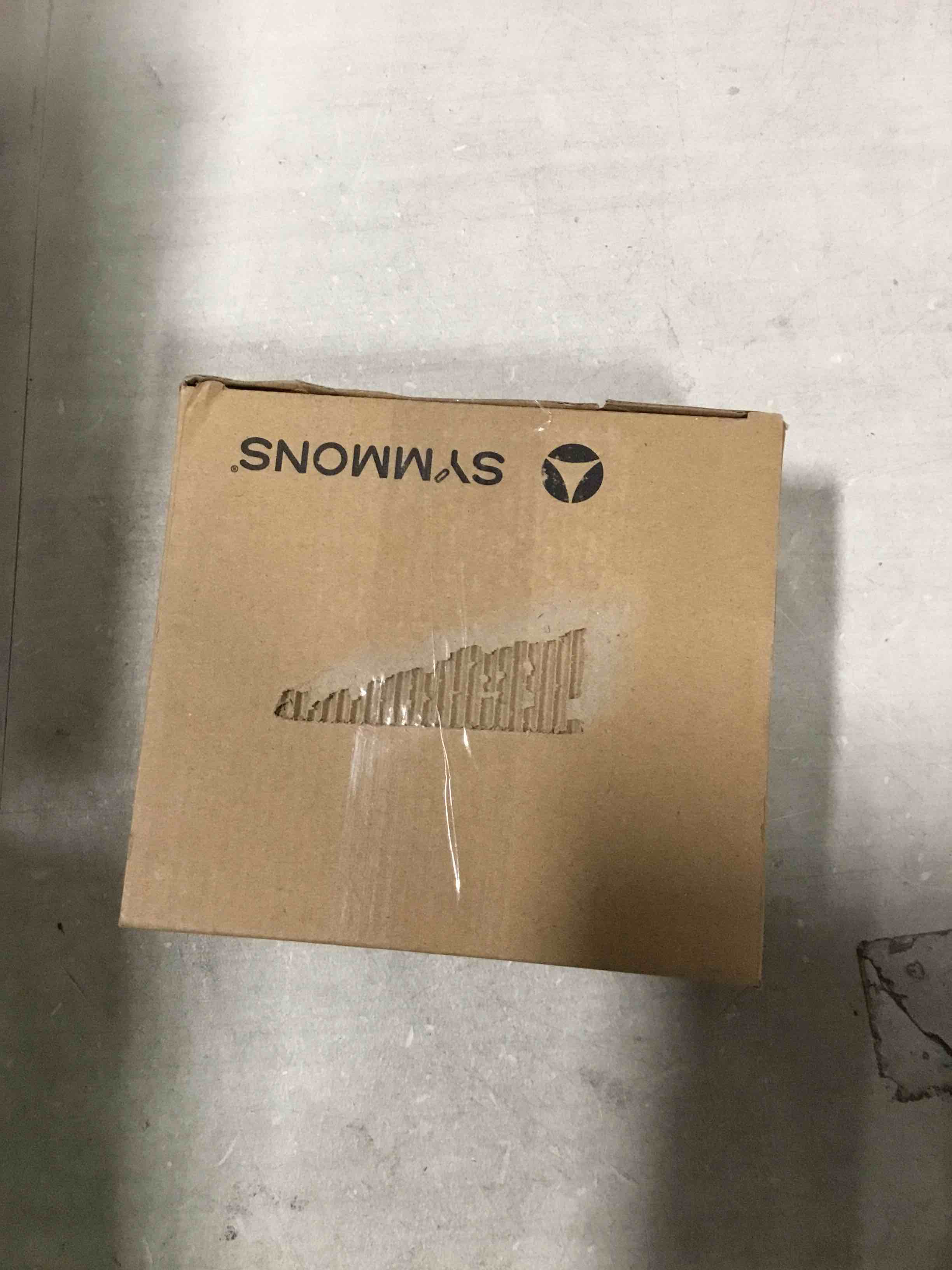 https://s3.amazonaws.com/lotting-images-prod/bidfta/GRN6757990_1721846282294.jpeg