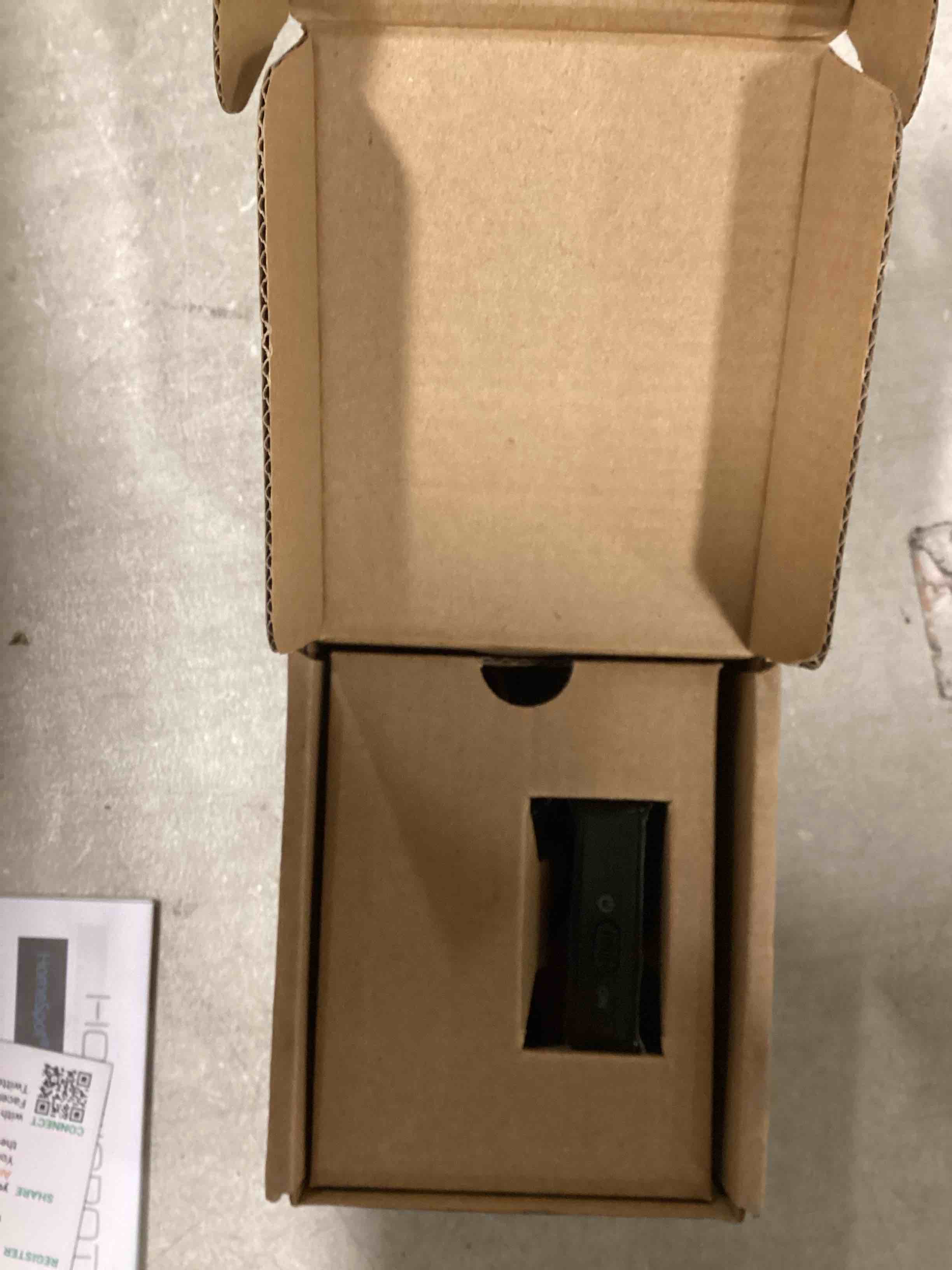 https://s3.amazonaws.com/lotting-images-prod/bidfta/GRN6758201_1721920890682.jpeg