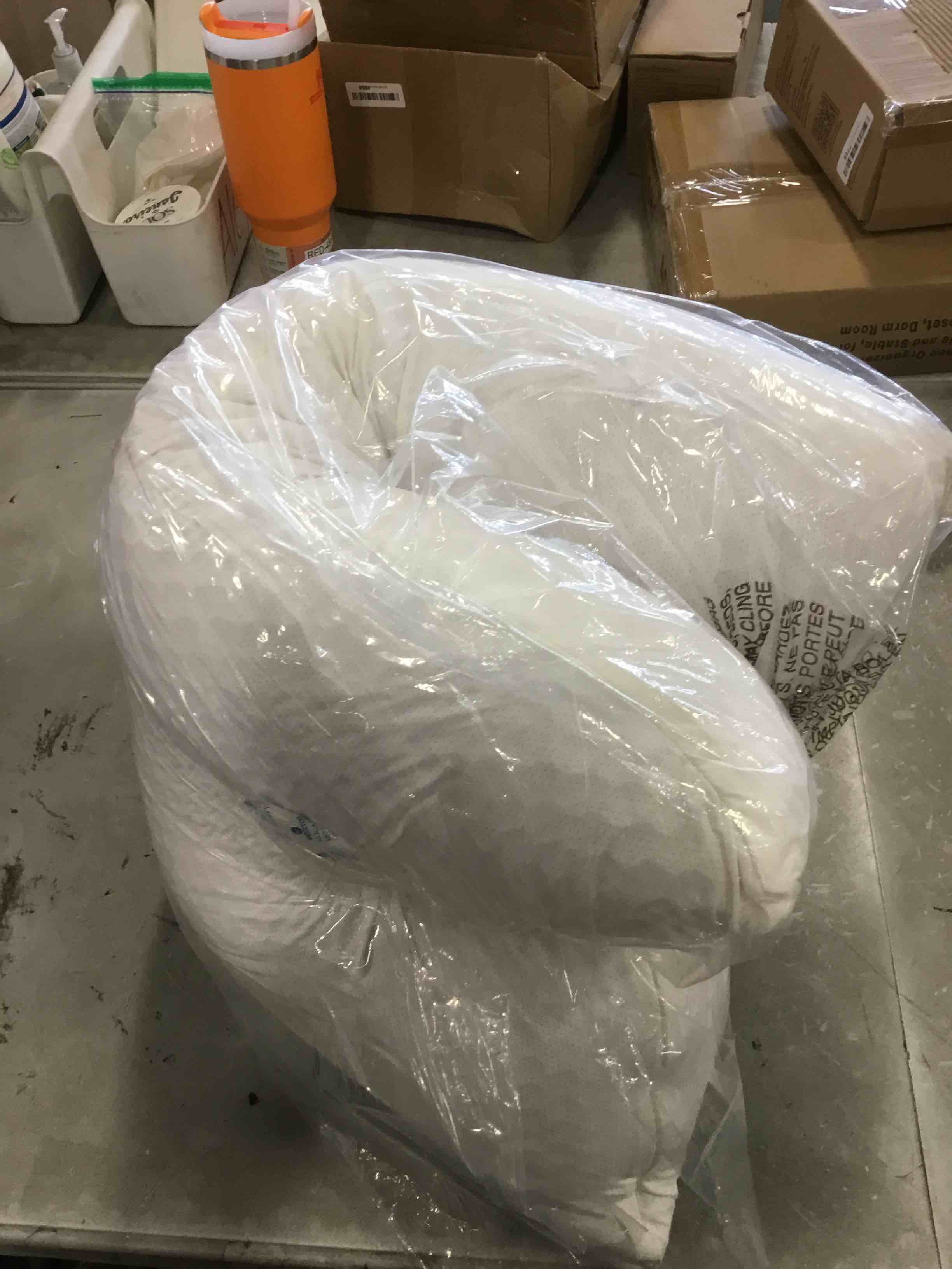 https://s3.amazonaws.com/lotting-images-prod/bidfta/GRN6759651_1722361205513.jpeg