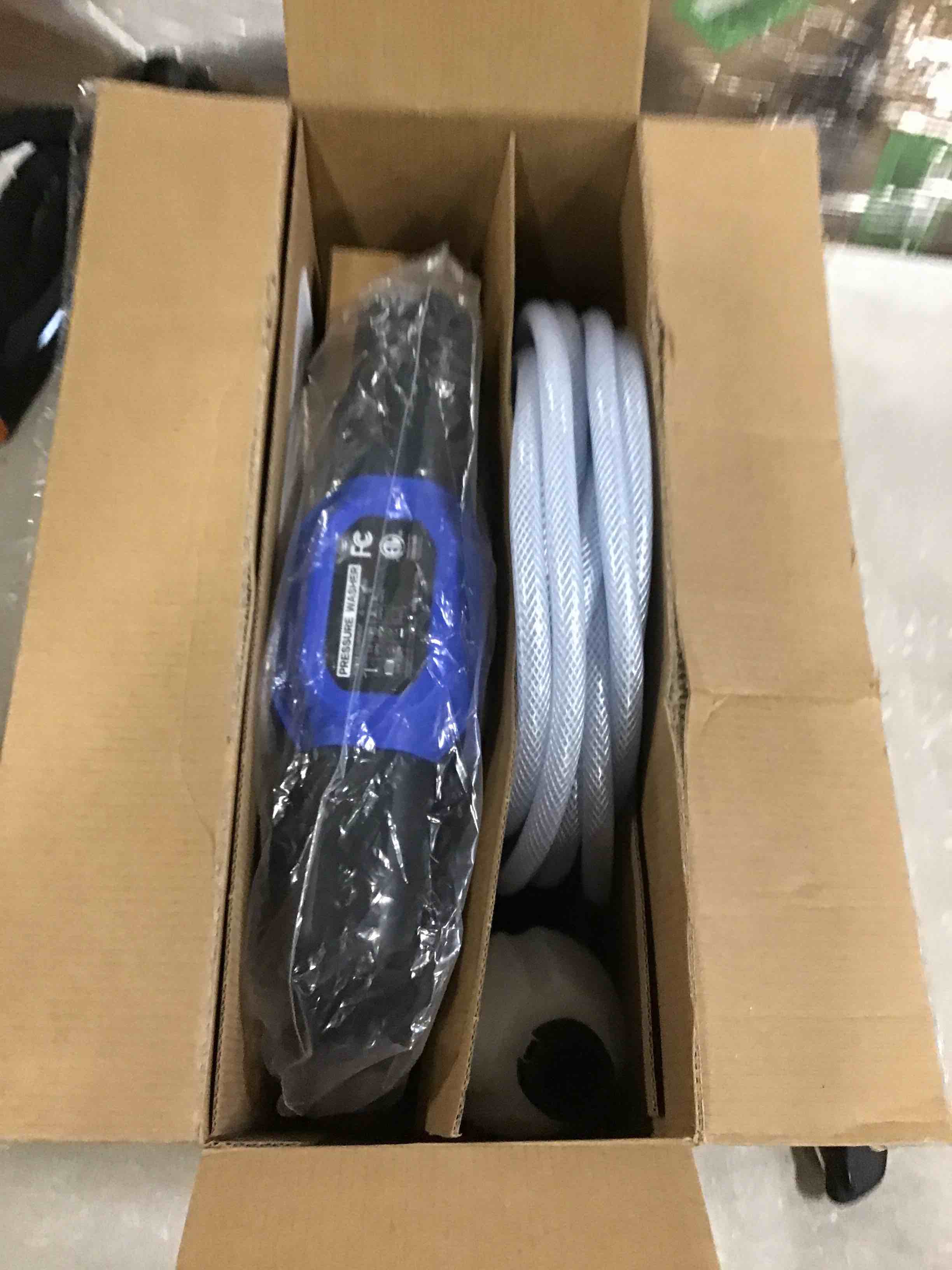 https://s3.amazonaws.com/lotting-images-prod/bidfta/GRN6761128_1722266398733.jpeg