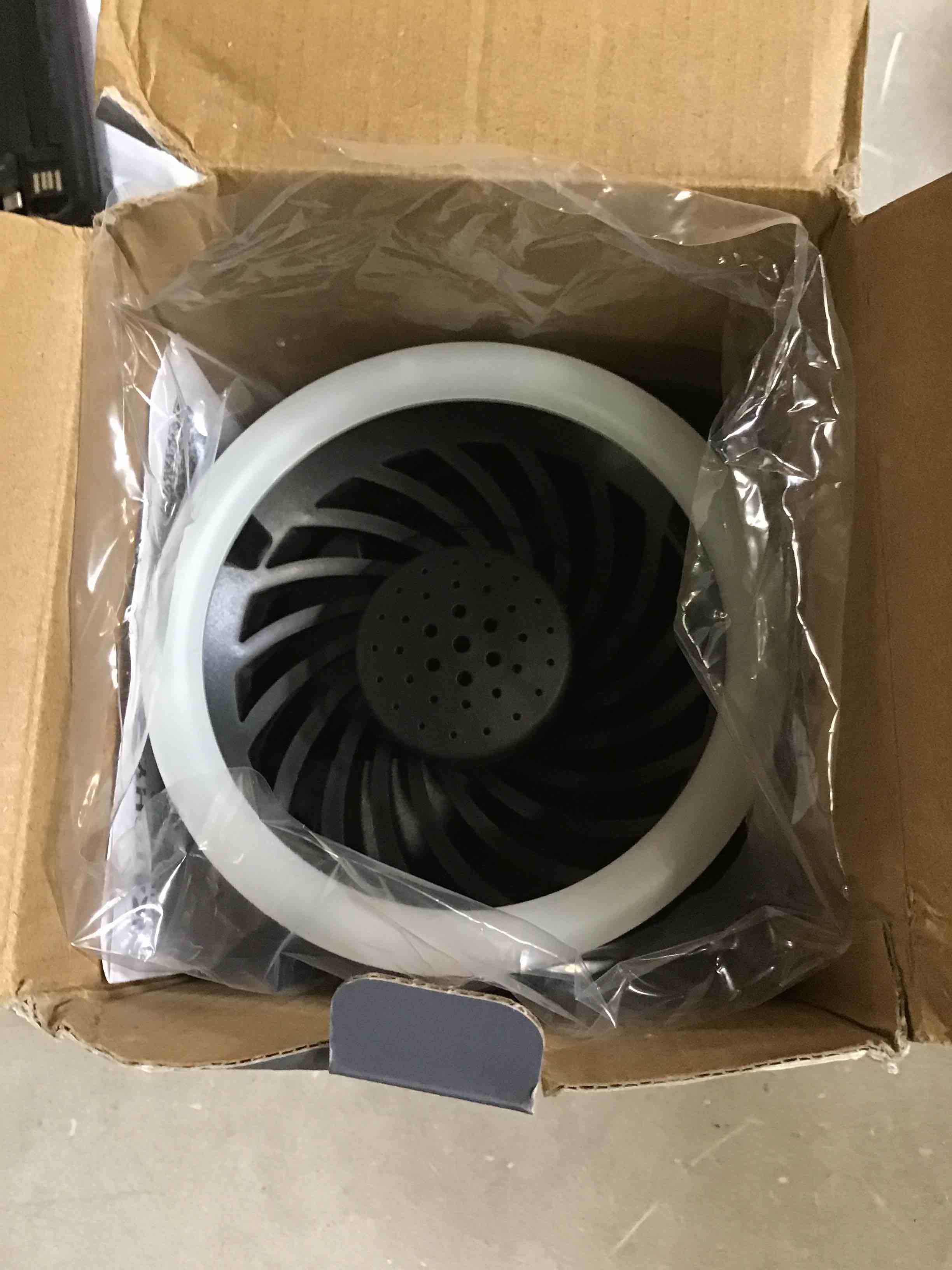 https://s3.amazonaws.com/lotting-images-prod/bidfta/GRN6762307_1722623960568.jpeg