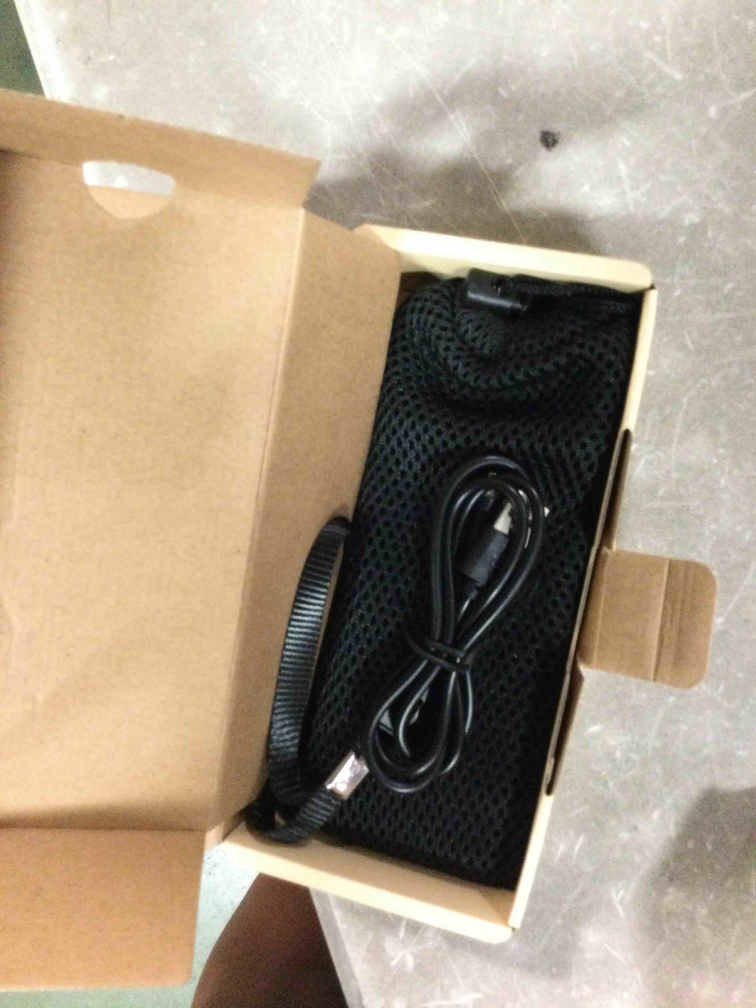 https://s3.amazonaws.com/lotting-images-prod/bidfta/GRN6763324_1722258320379.jpeg