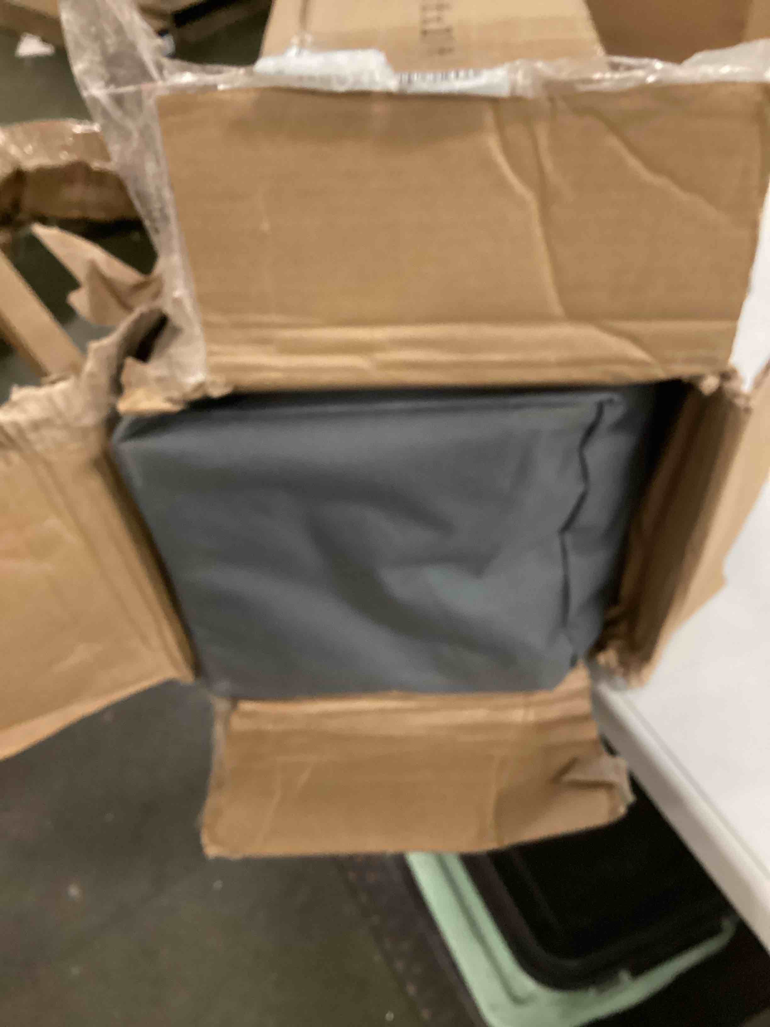 https://s3.amazonaws.com/lotting-images-prod/bidfta/GRN6765488_1722316416112.jpeg