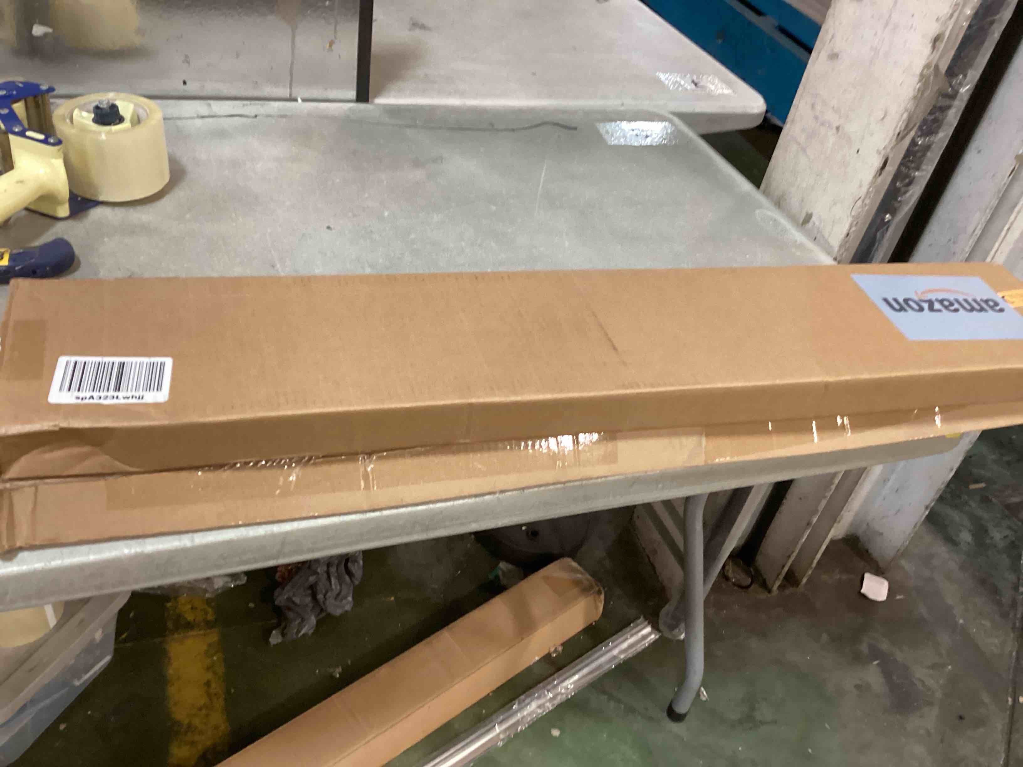 https://s3.amazonaws.com/lotting-images-prod/bidfta/GRN6765909_1722575139569.jpeg