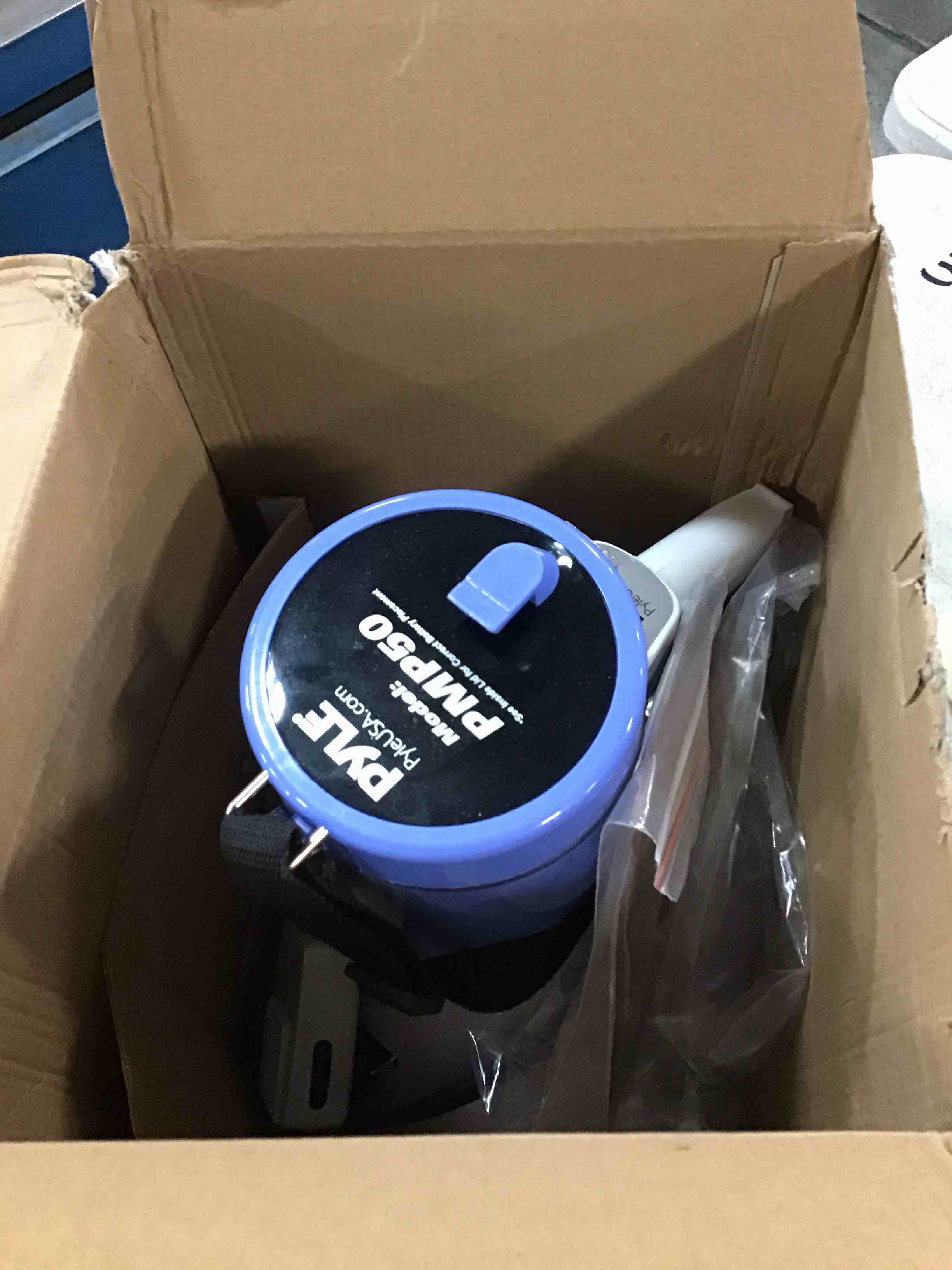 https://s3.amazonaws.com/lotting-images-prod/bidfta/GRN6766563_1722484578669.jpeg