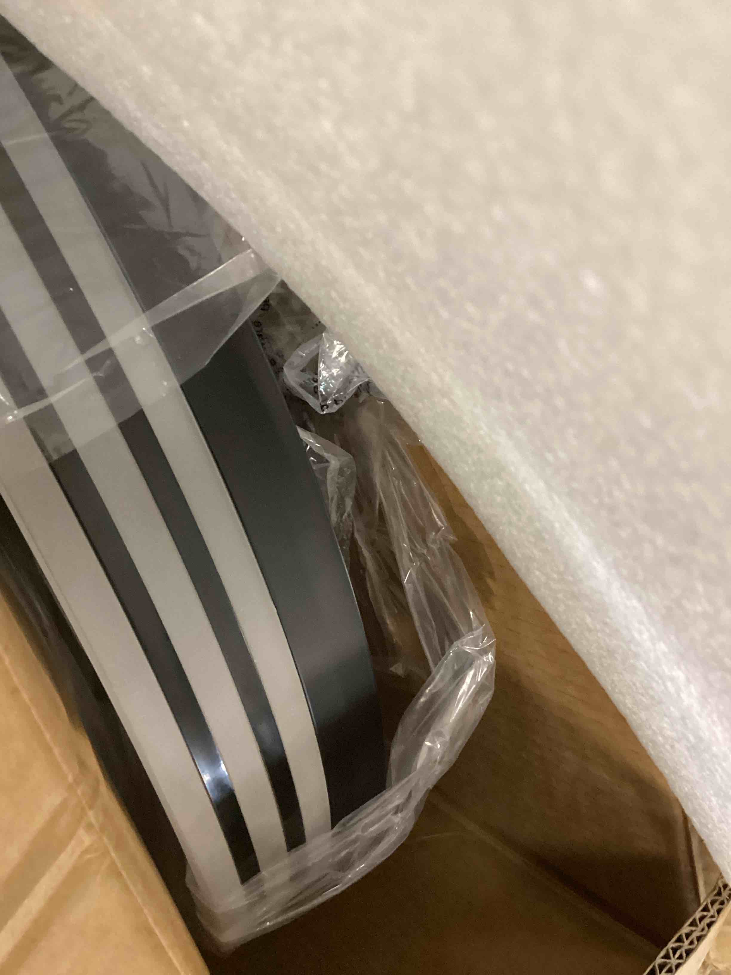 https://s3.amazonaws.com/lotting-images-prod/bidfta/GRN6767083_1721233014339.jpeg