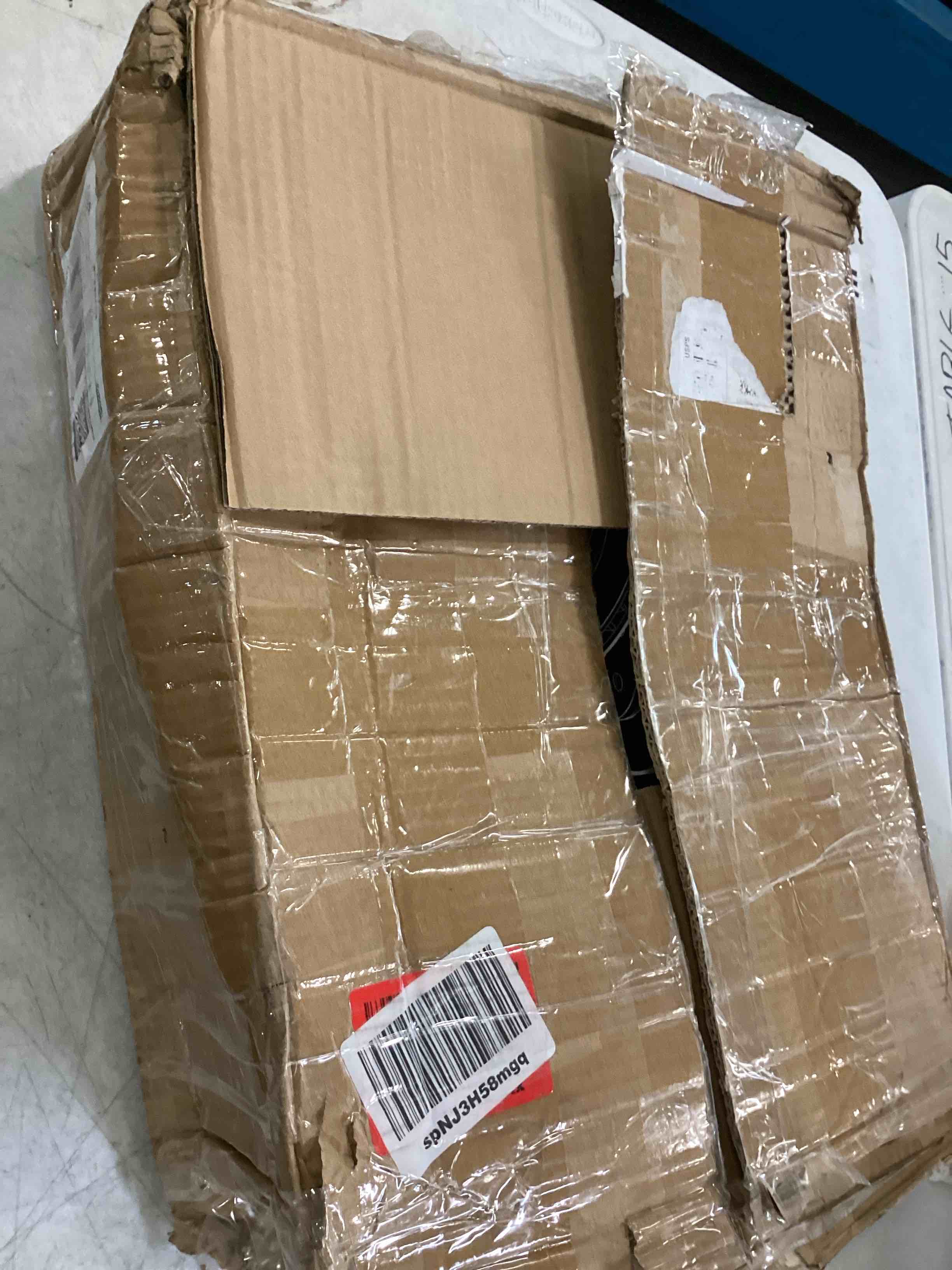 https://s3.amazonaws.com/lotting-images-prod/bidfta/GRN6767764_1721395870258.jpeg