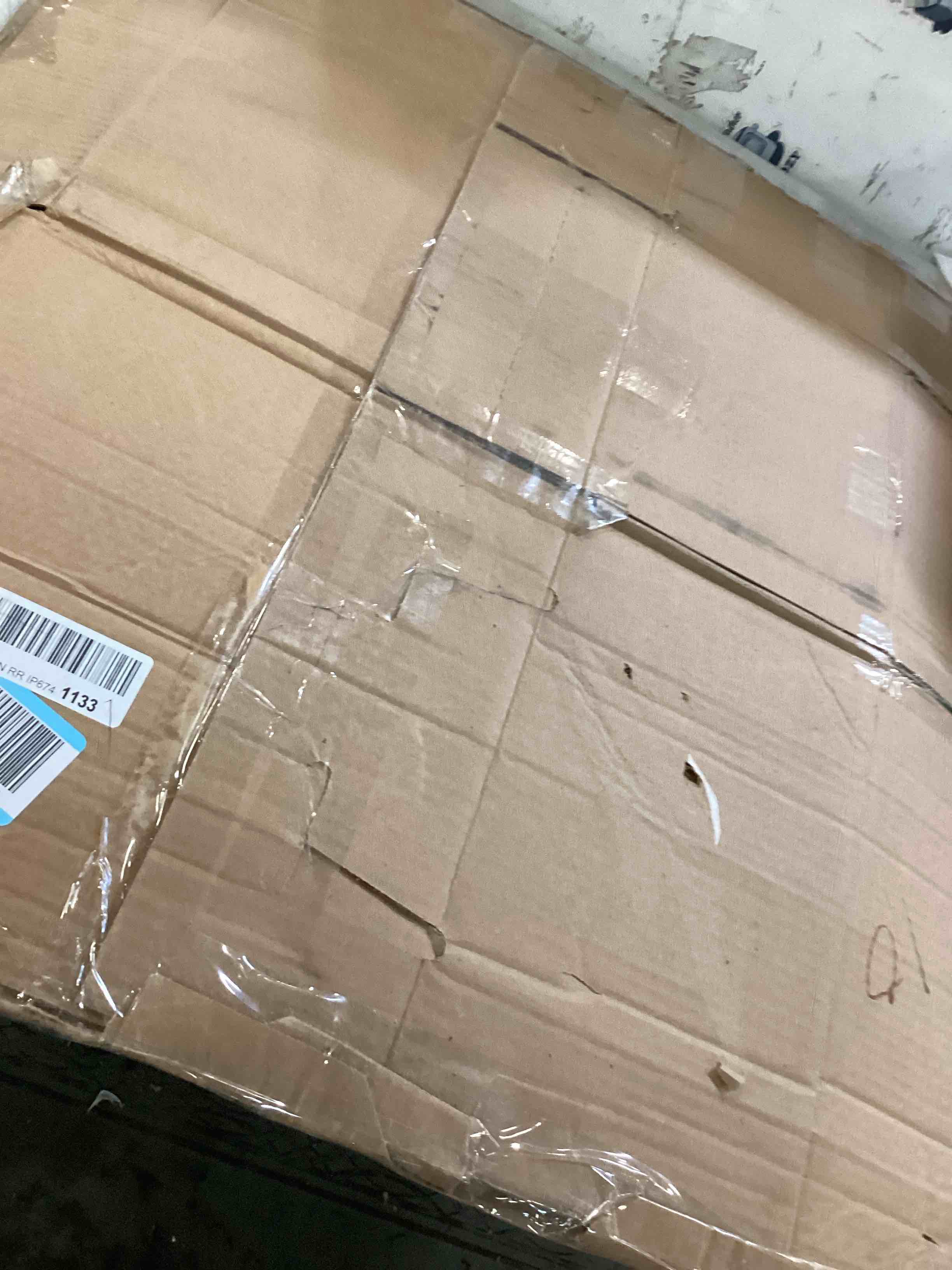 https://s3.amazonaws.com/lotting-images-prod/bidfta/GRN6767860_1721411847672.jpeg