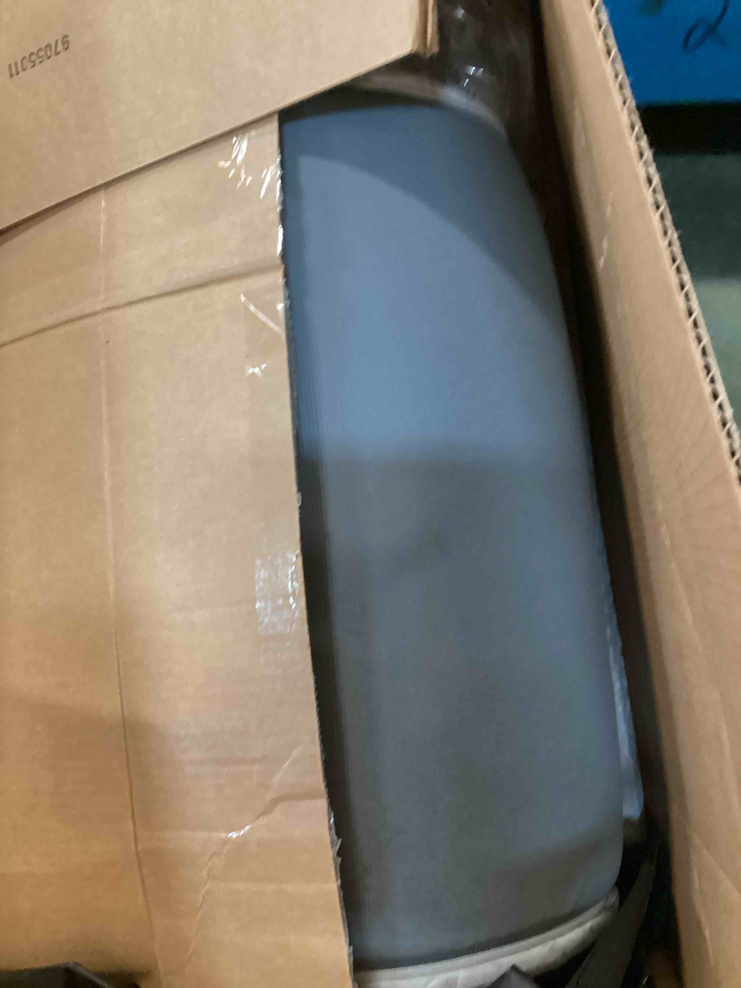 https://s3.amazonaws.com/lotting-images-prod/bidfta/GRN6768309_1722694348401.jpeg