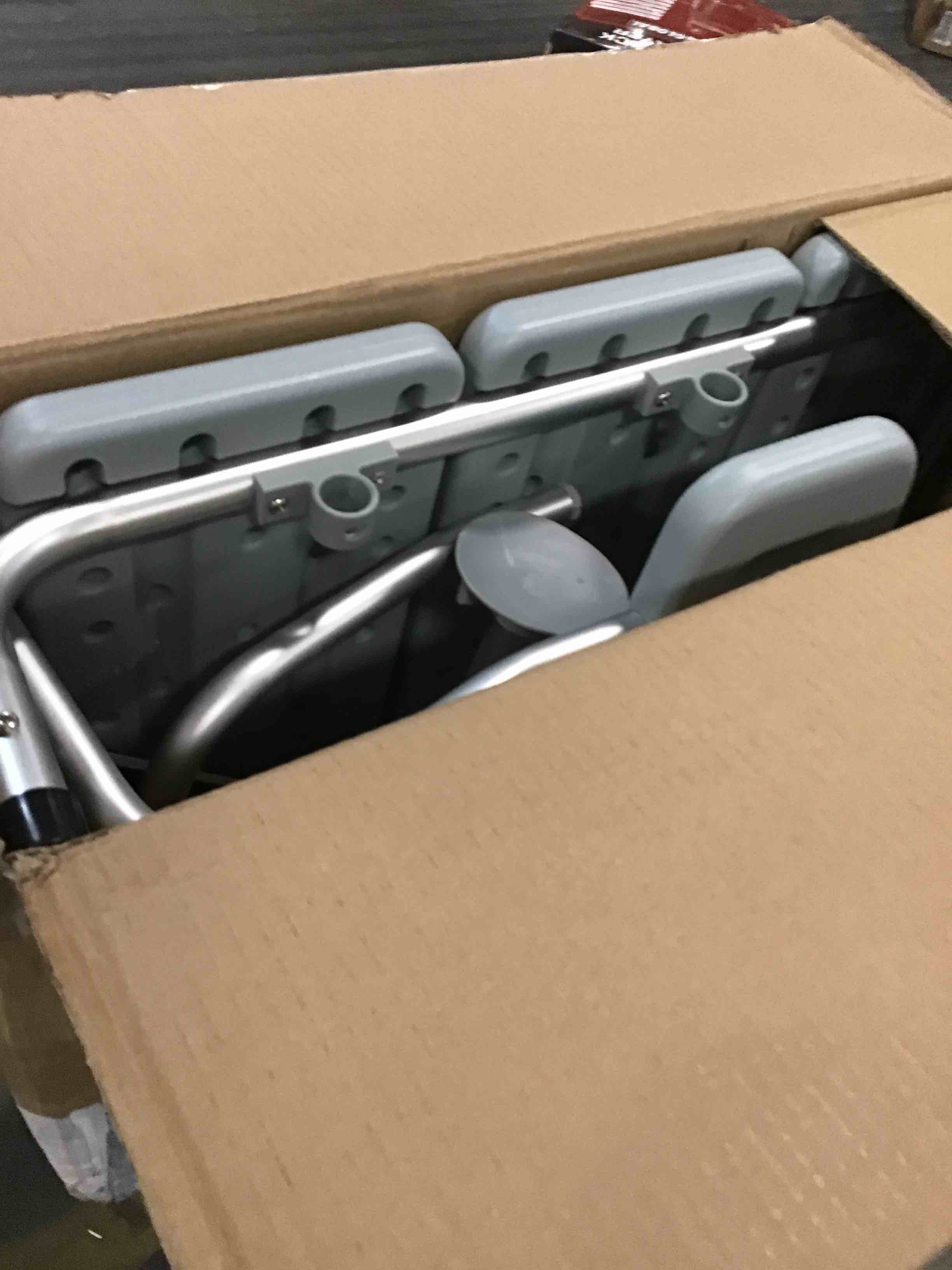https://s3.amazonaws.com/lotting-images-prod/bidfta/GRN6768762_1721474711452.jpeg