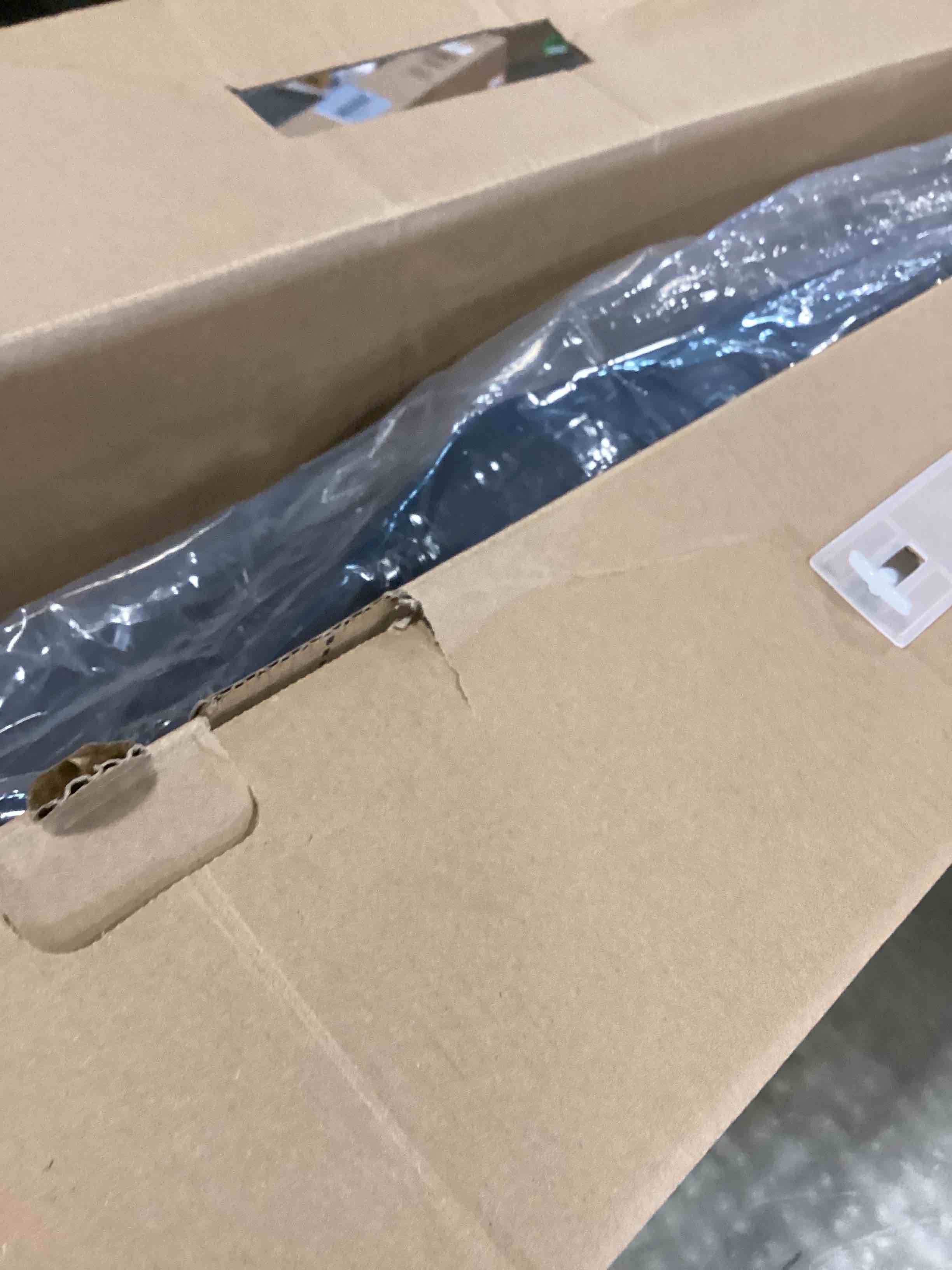 https://s3.amazonaws.com/lotting-images-prod/bidfta/GRN6769151_1721677323775.jpeg