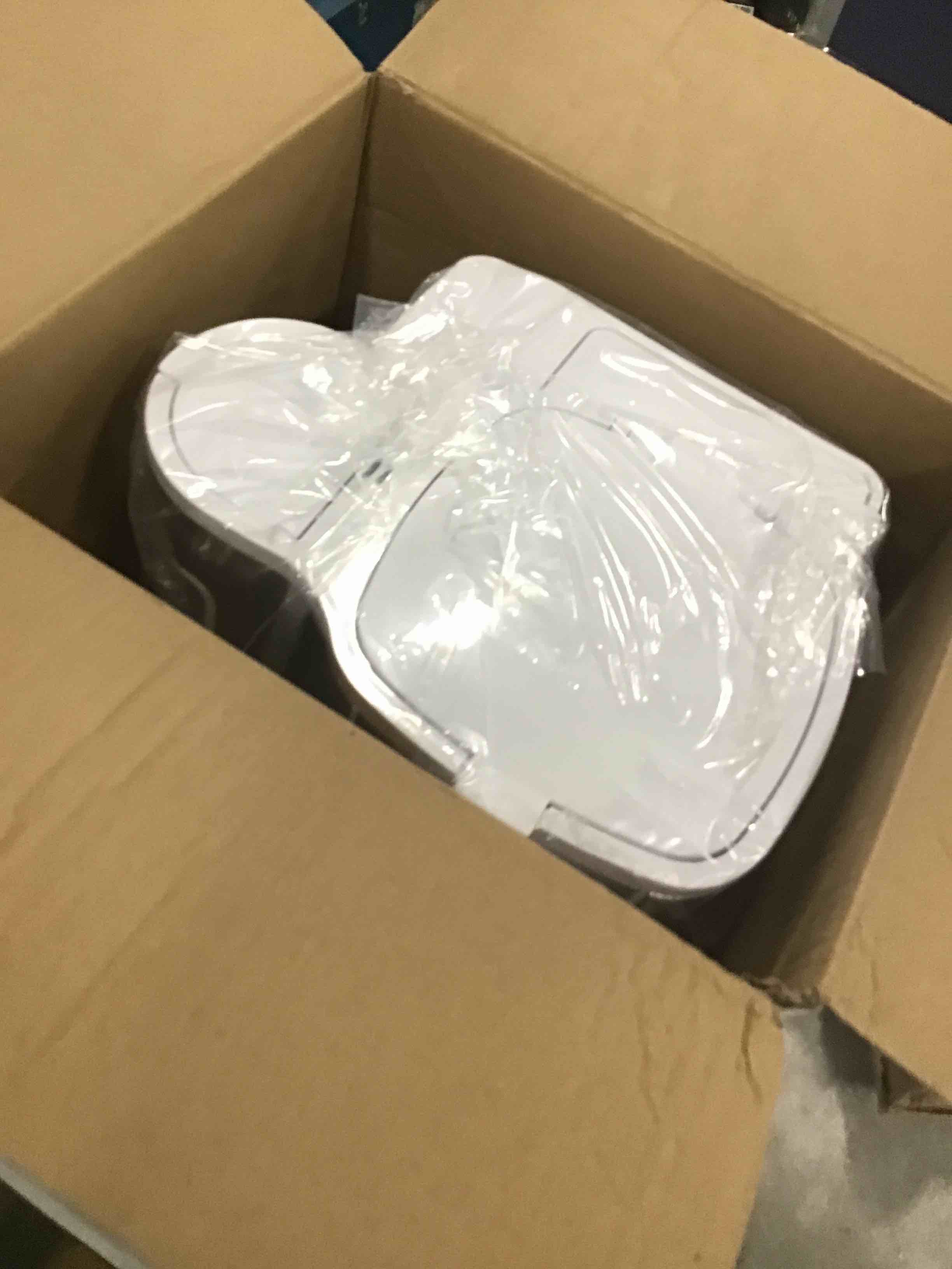 https://s3.amazonaws.com/lotting-images-prod/bidfta/GRN6769395_1721820665648.jpeg