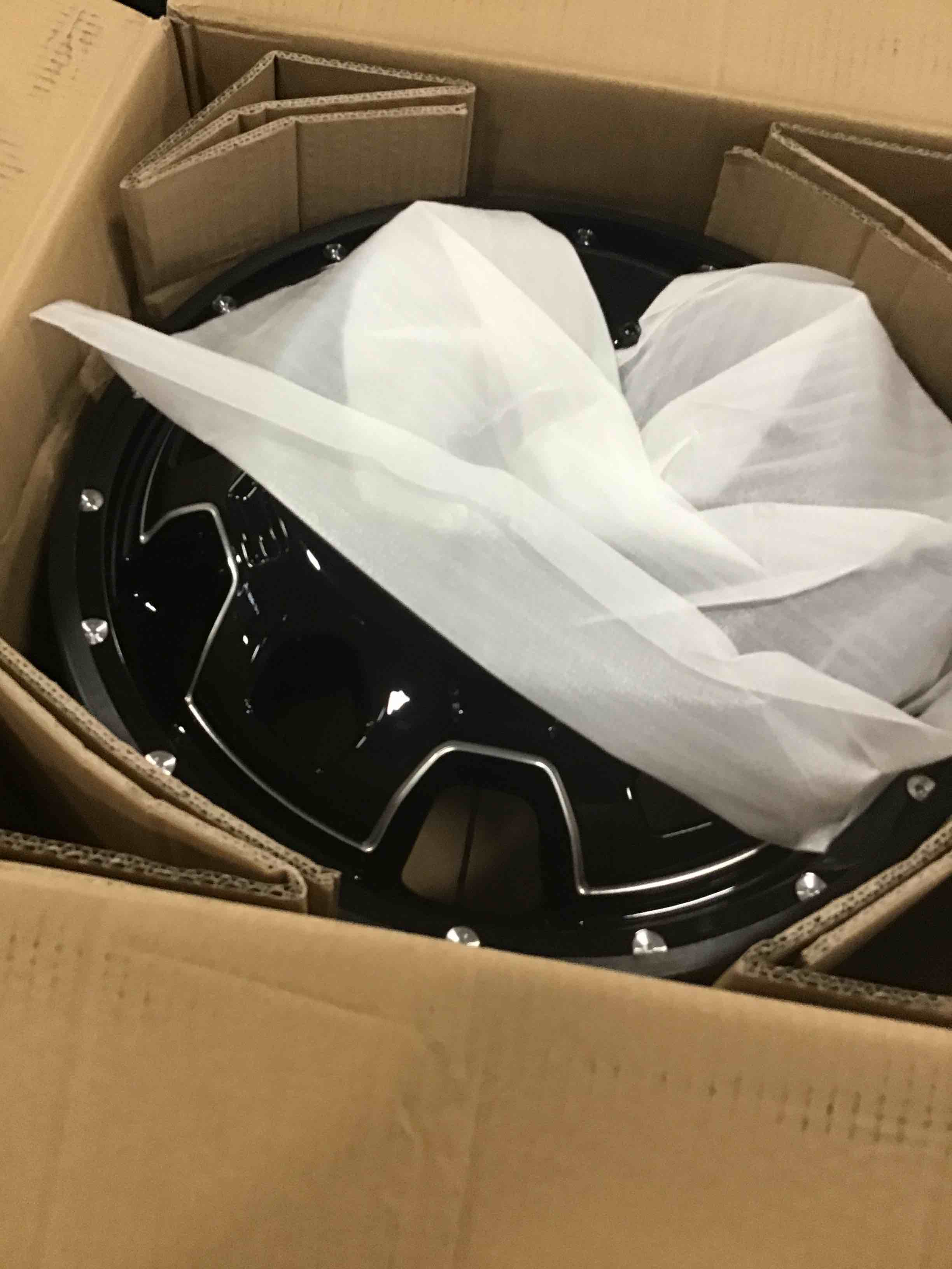 https://s3.amazonaws.com/lotting-images-prod/bidfta/GRN6769750_1721911749837.jpeg