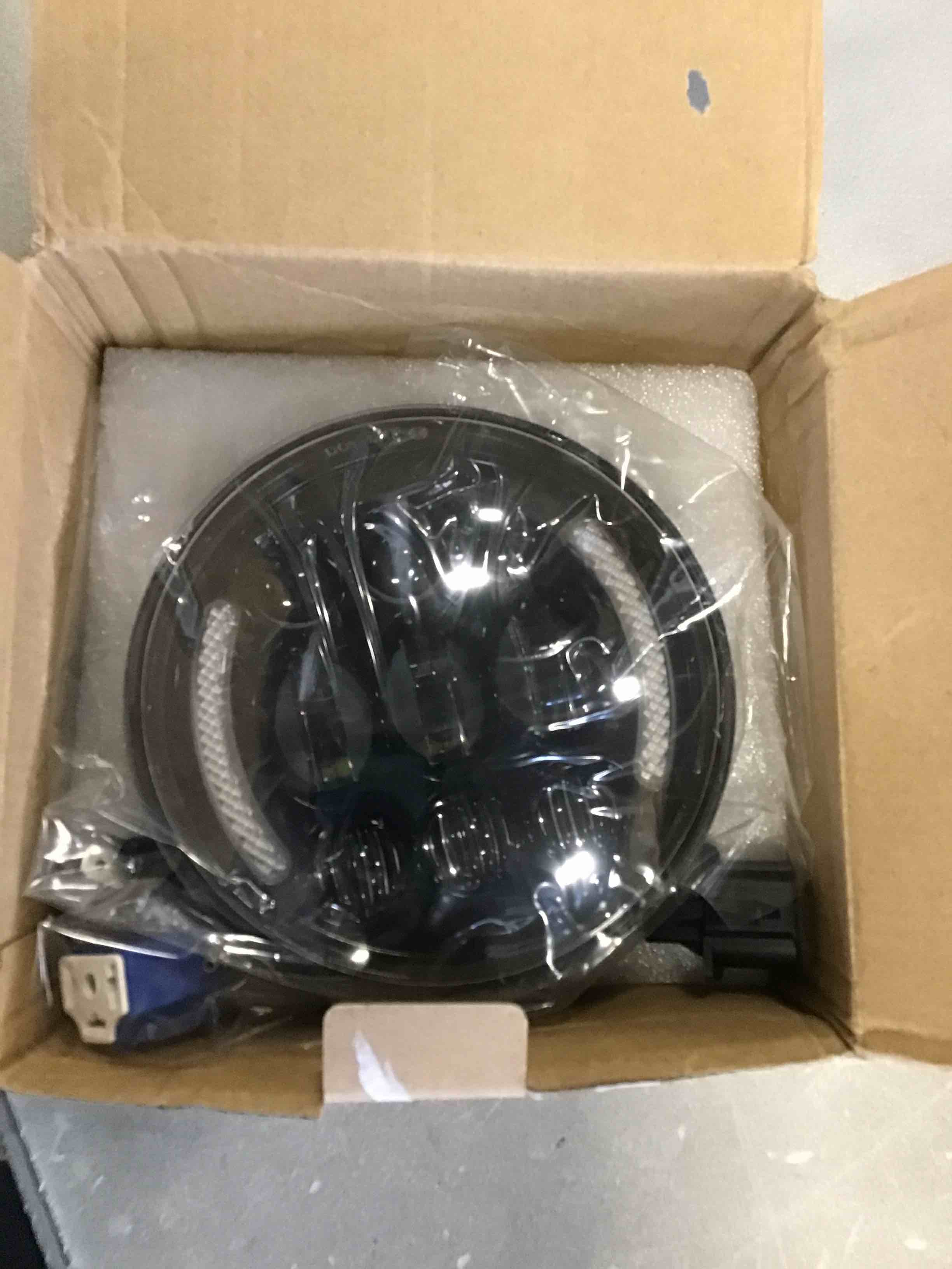 https://s3.amazonaws.com/lotting-images-prod/bidfta/GRN6770488_1721327811245.jpeg