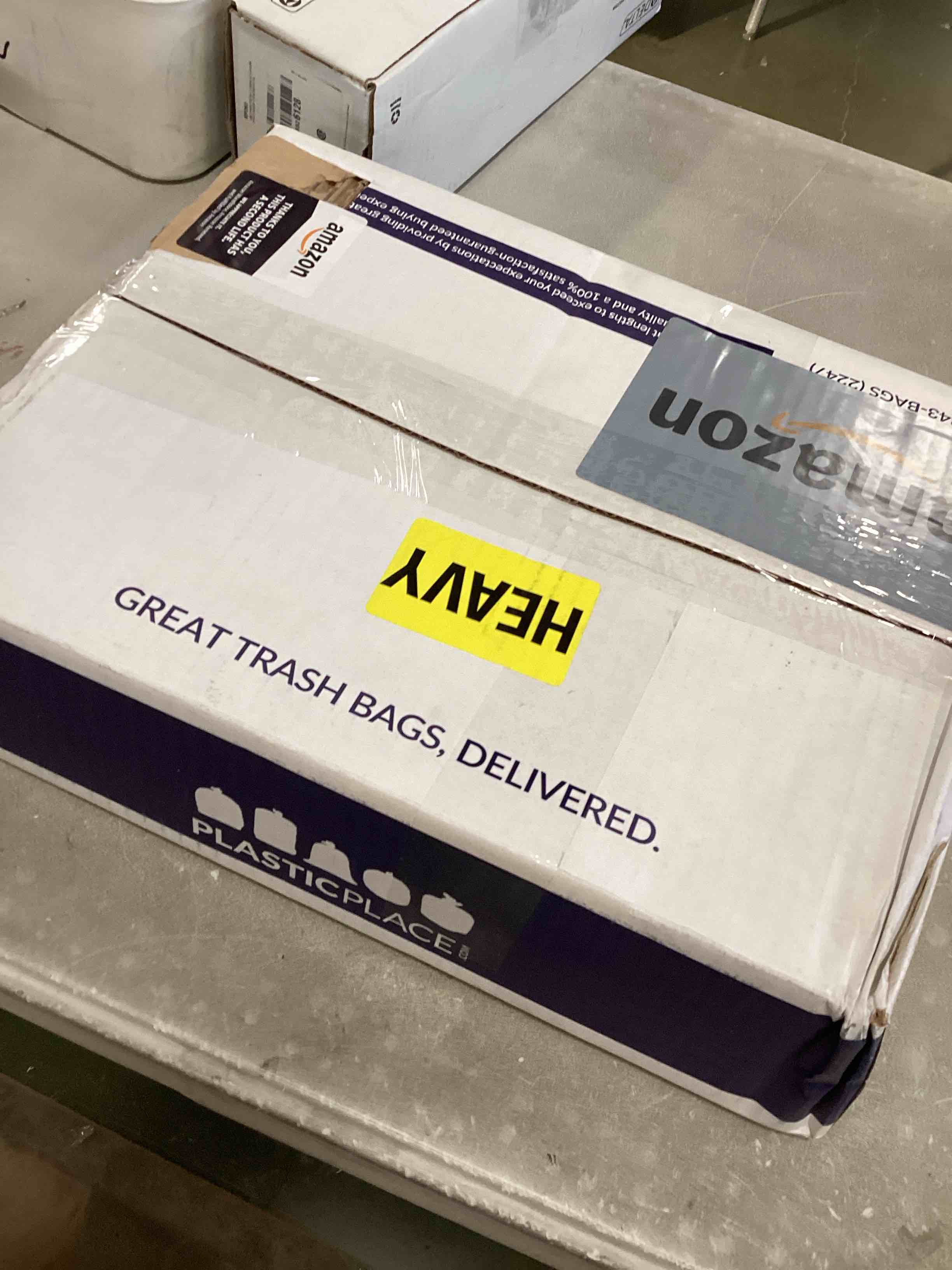 https://s3.amazonaws.com/lotting-images-prod/bidfta/GRN6771373_1721823100967.jpeg