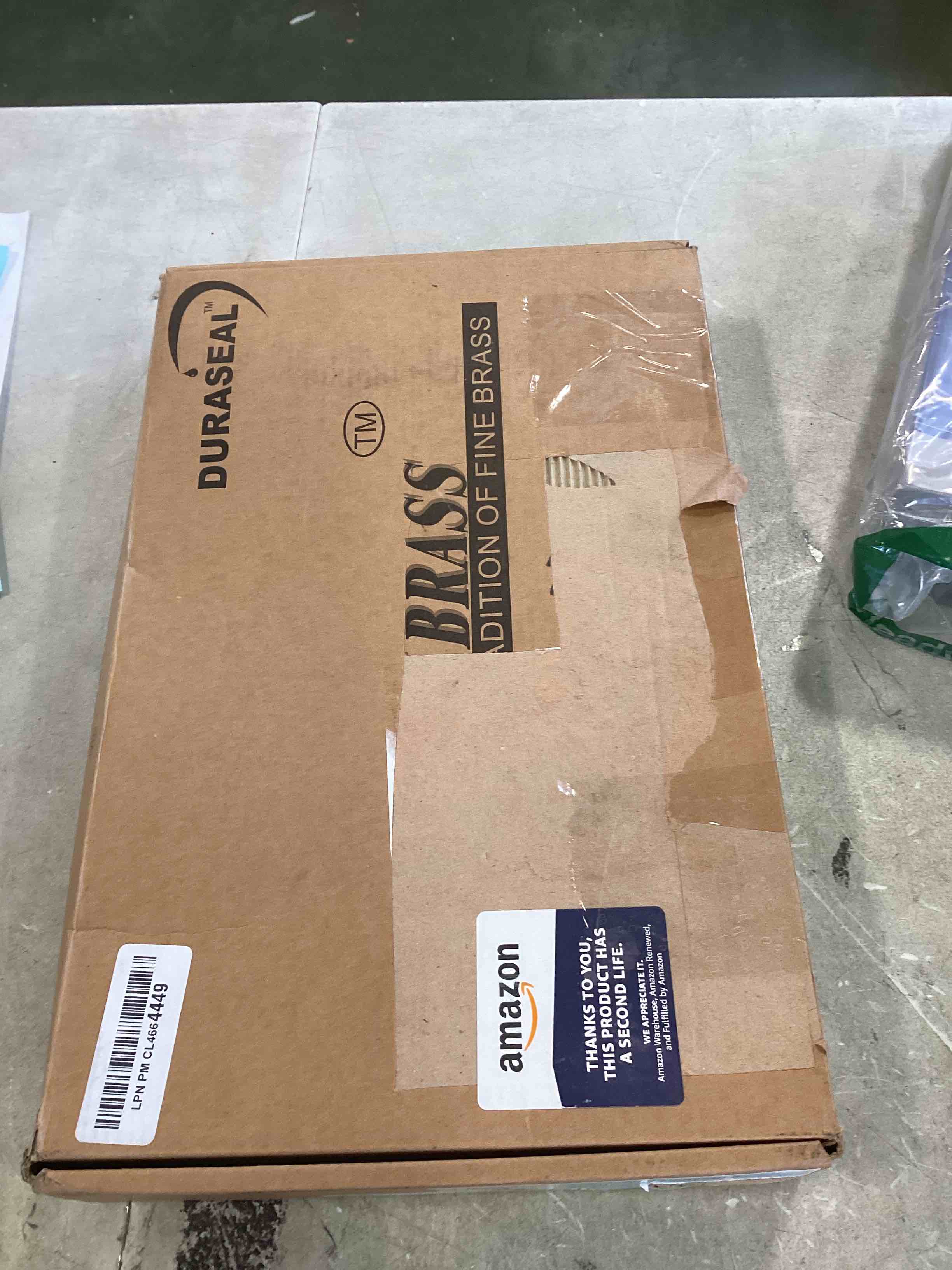 https://s3.amazonaws.com/lotting-images-prod/bidfta/GRN6772800_1721841800380.jpeg
