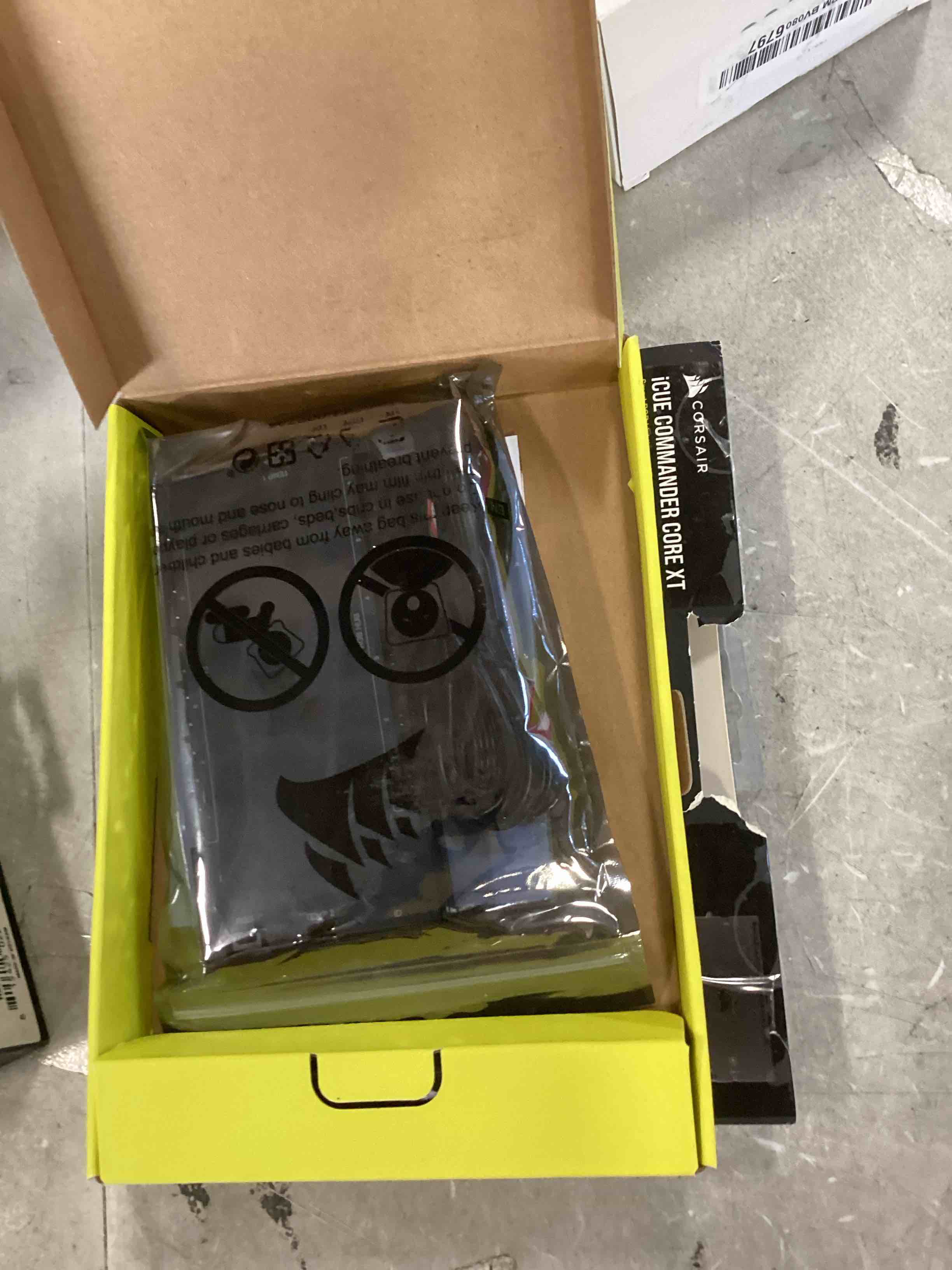 https://s3.amazonaws.com/lotting-images-prod/bidfta/GRN6772928_1721910961023.jpeg