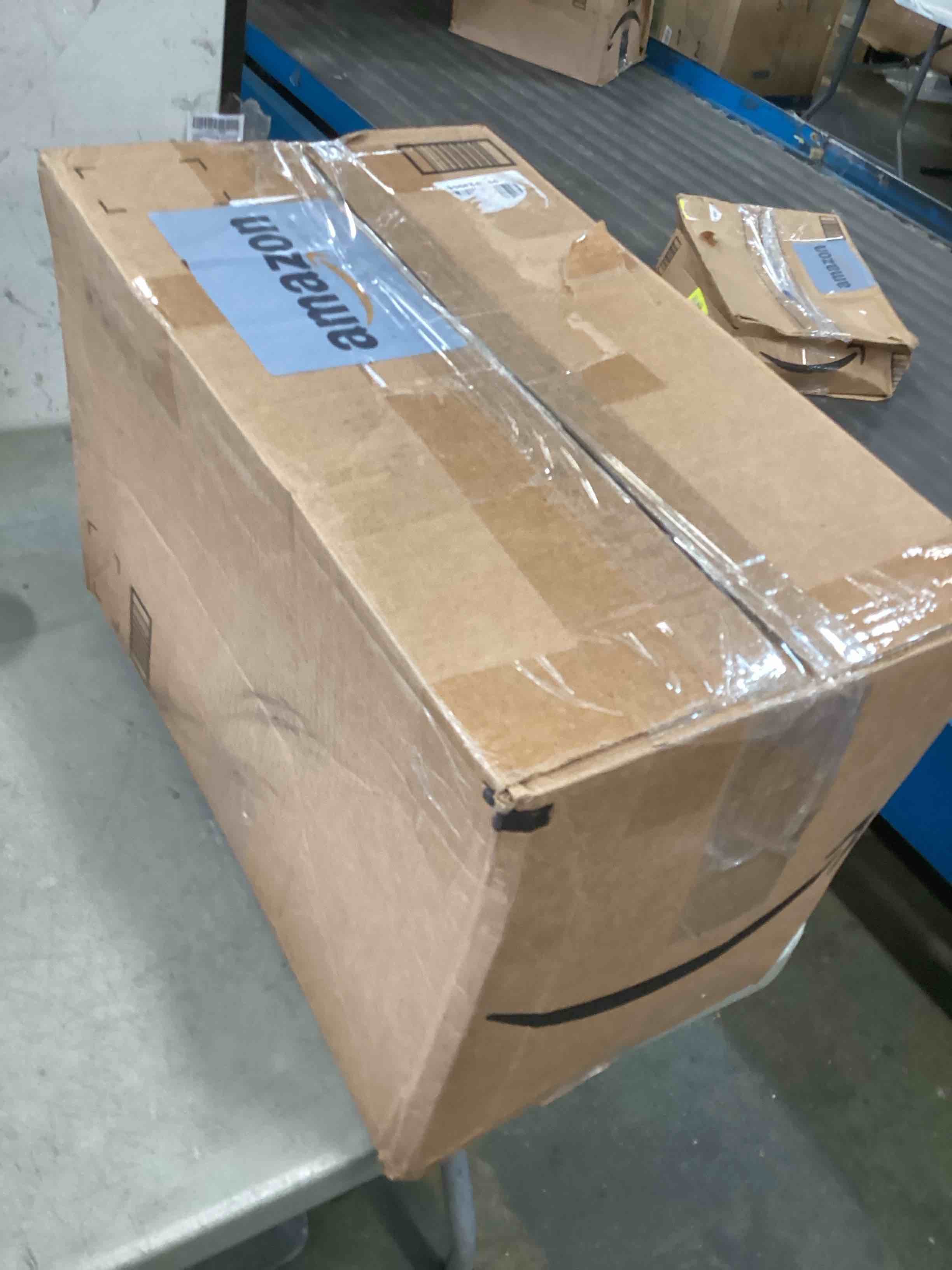https://s3.amazonaws.com/lotting-images-prod/bidfta/GRN6773361_1721669230266.jpeg