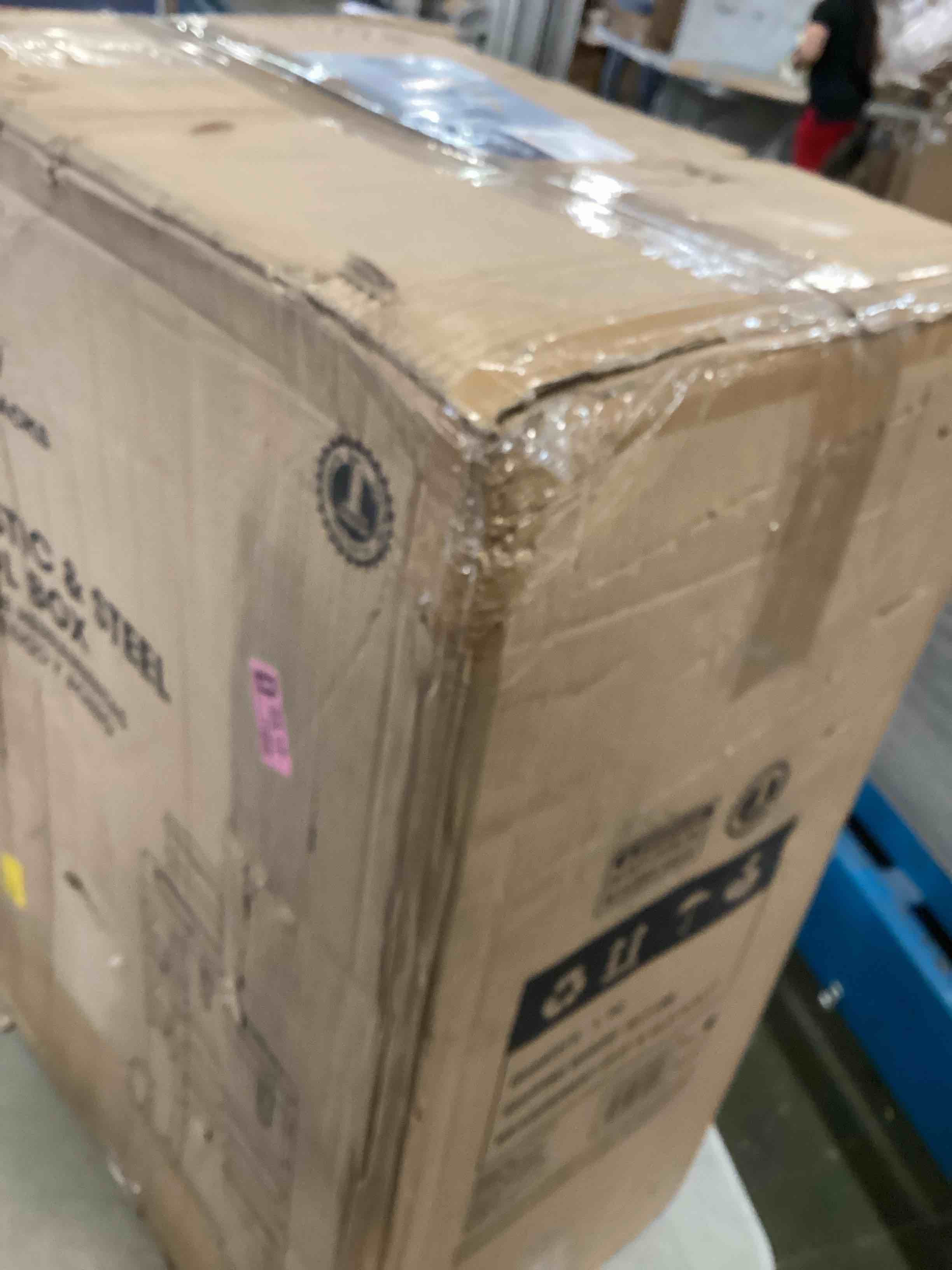 https://s3.amazonaws.com/lotting-images-prod/bidfta/GRN6773415_1721673879722.jpeg
