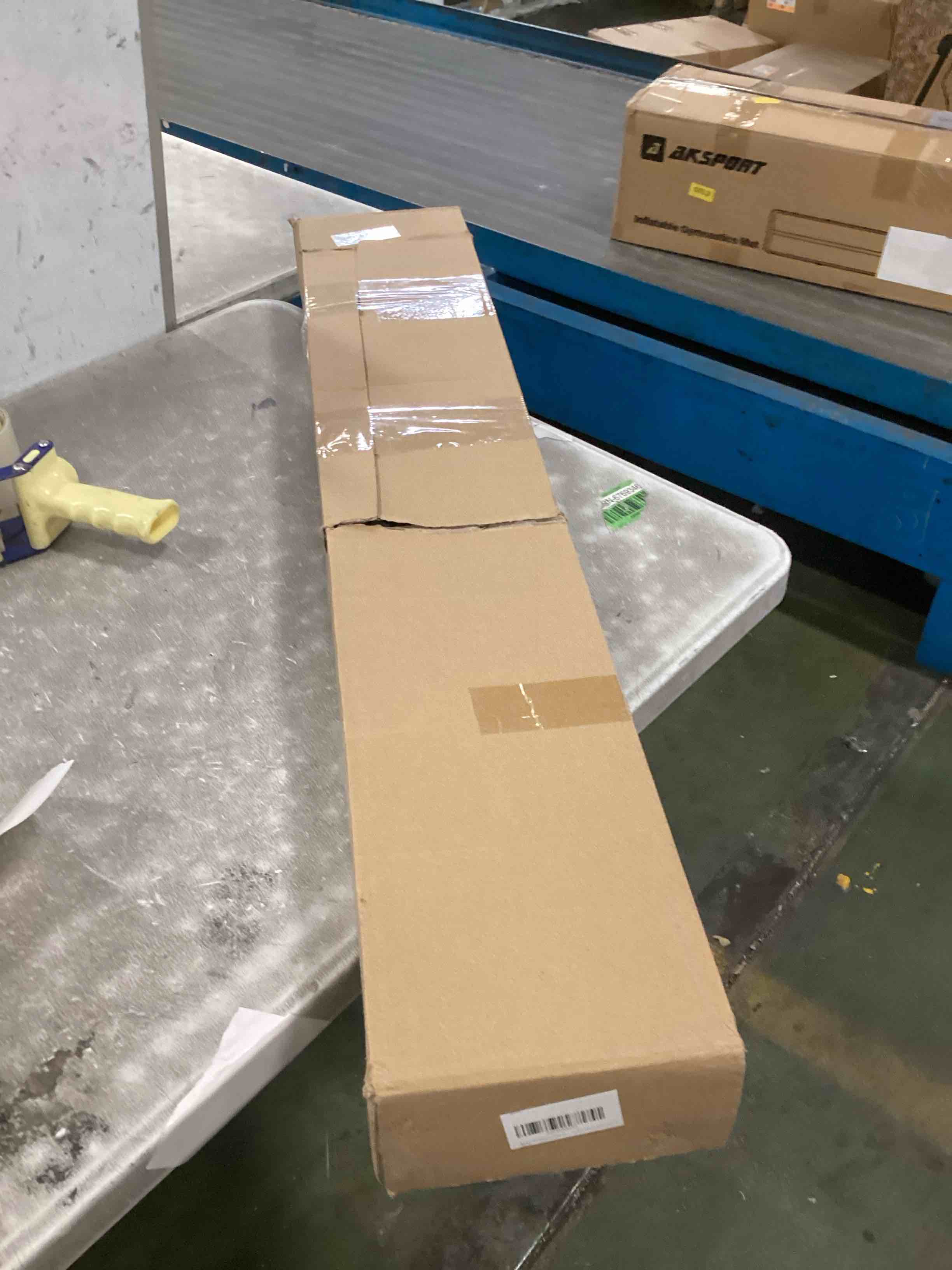https://s3.amazonaws.com/lotting-images-prod/bidfta/GRN6773826_1722023697809.jpeg
