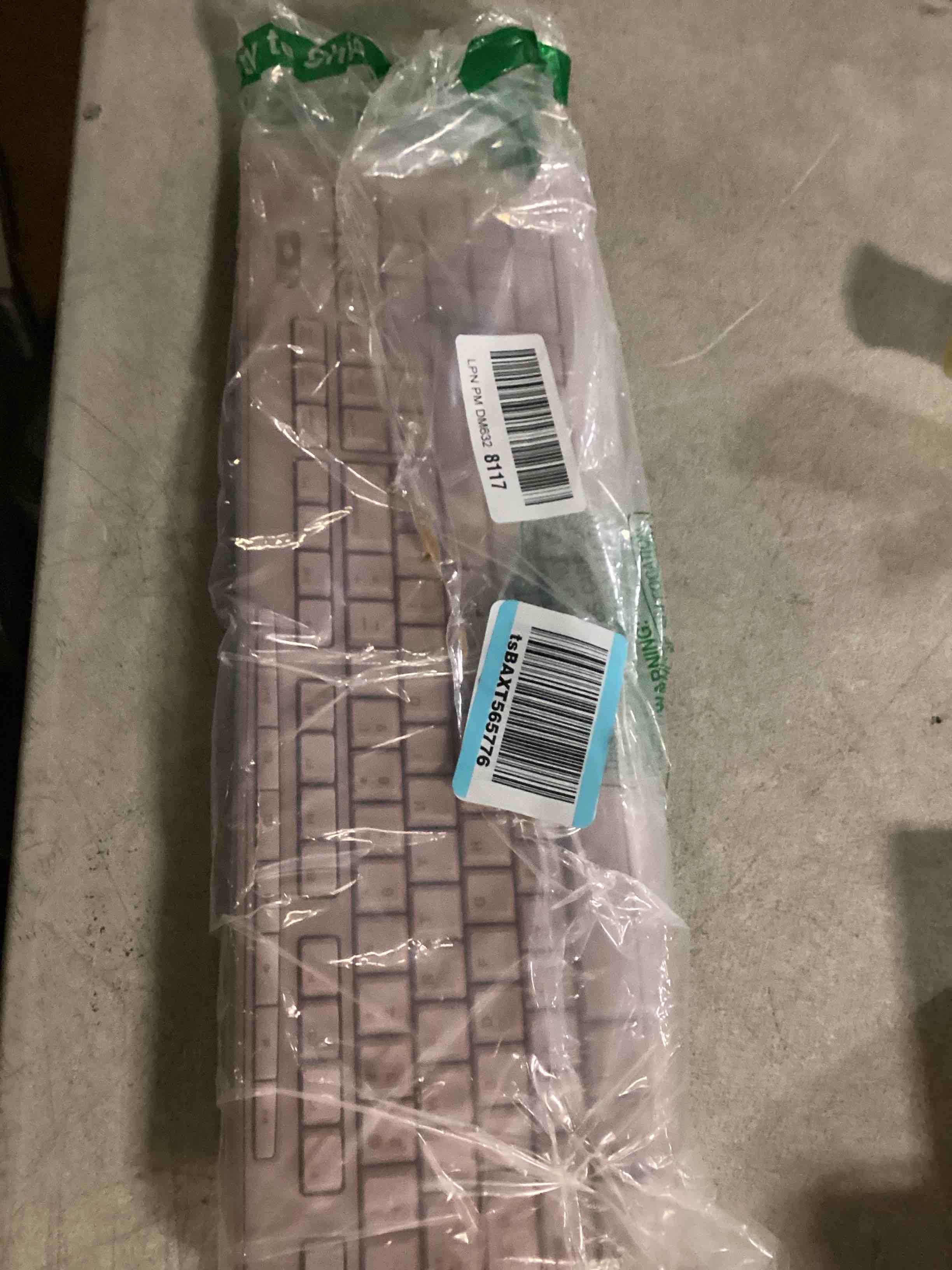 https://s3.amazonaws.com/lotting-images-prod/bidfta/GRN6788101_1736962897981.jpeg