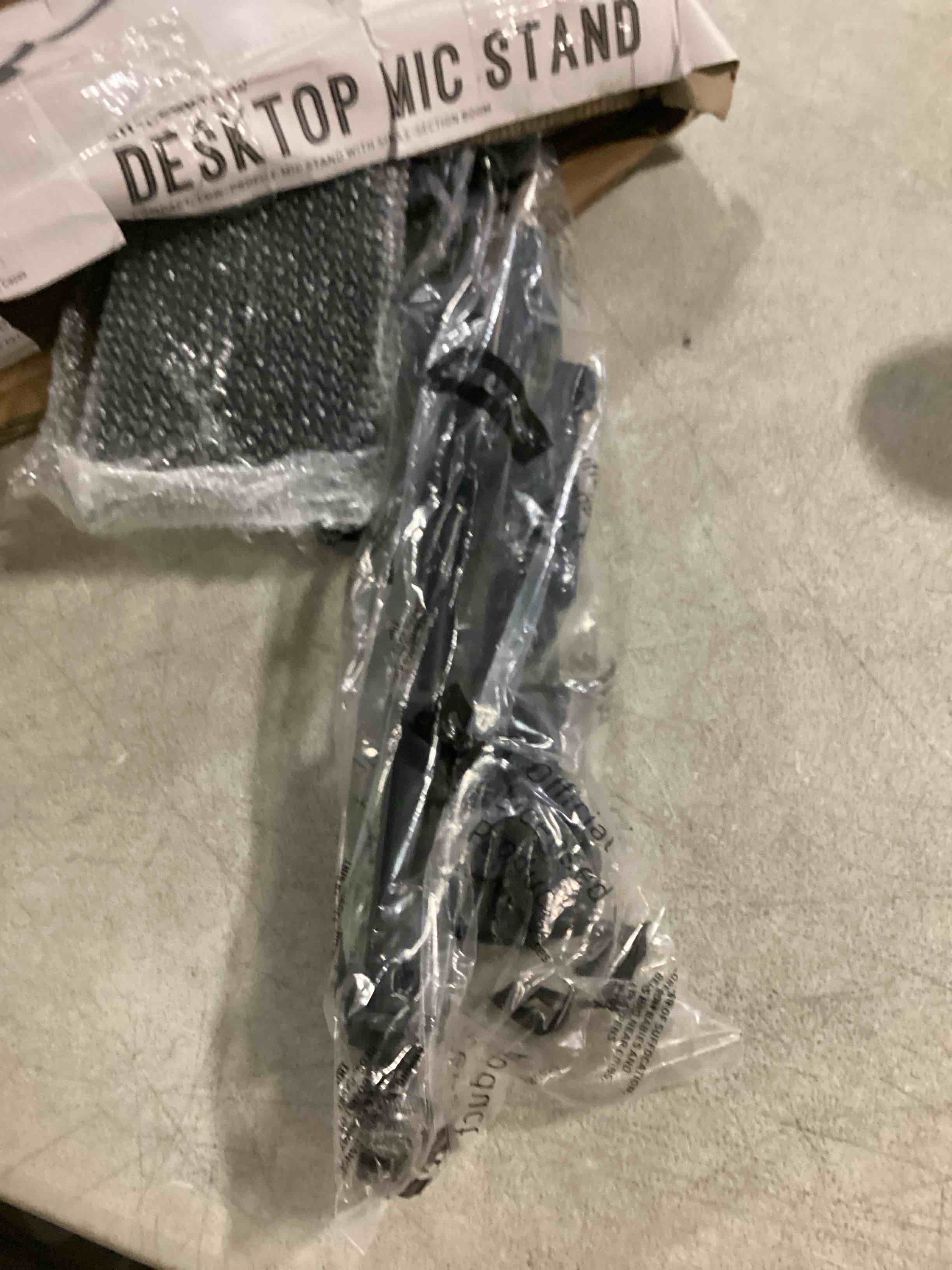 https://s3.amazonaws.com/lotting-images-prod/bidfta/GRN6788105_1736963519795.jpeg