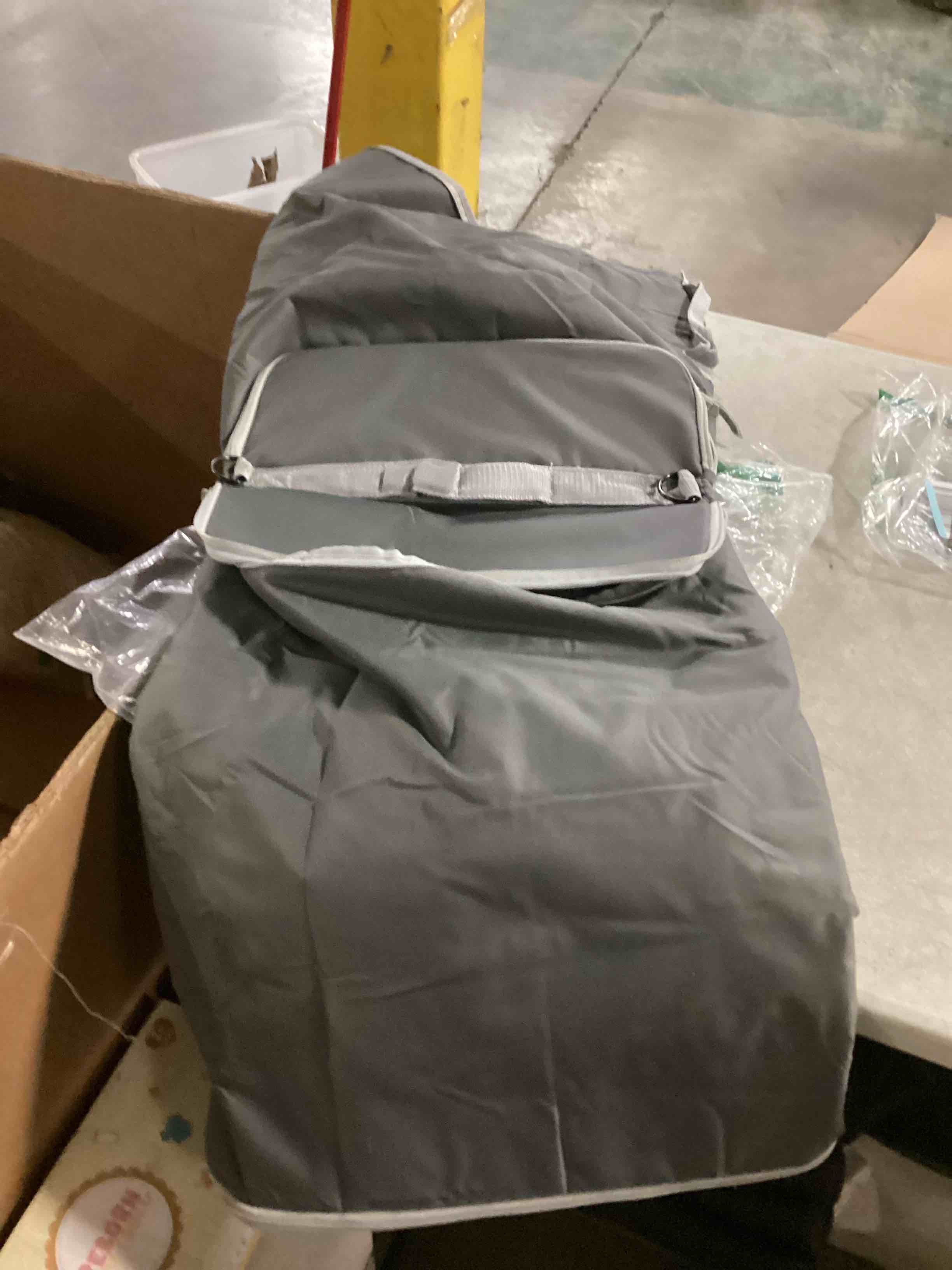 https://s3.amazonaws.com/lotting-images-prod/bidfta/GRN6788204_1737035562844.jpeg