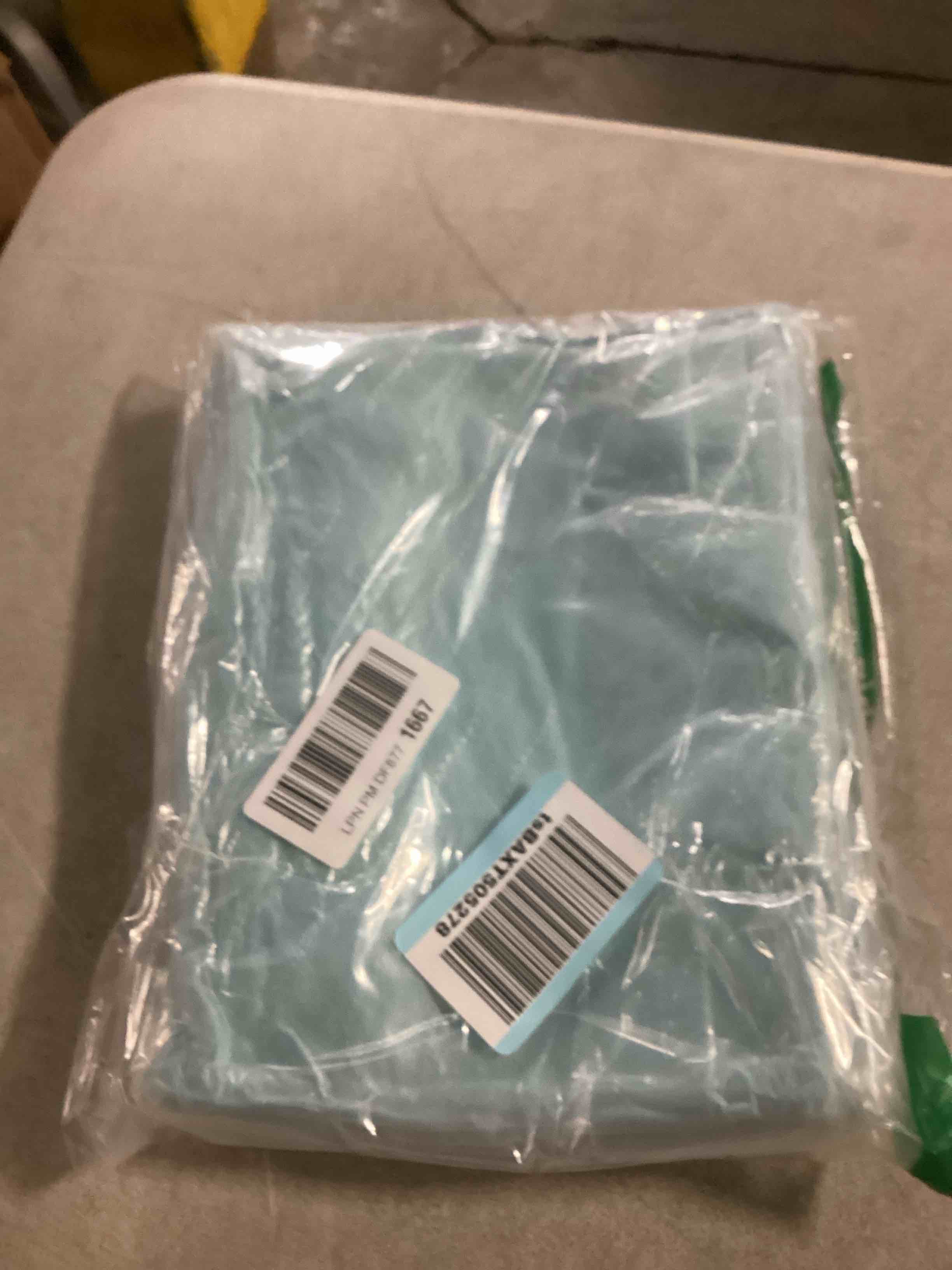 https://s3.amazonaws.com/lotting-images-prod/bidfta/GRN6788211_1737037282372.jpeg