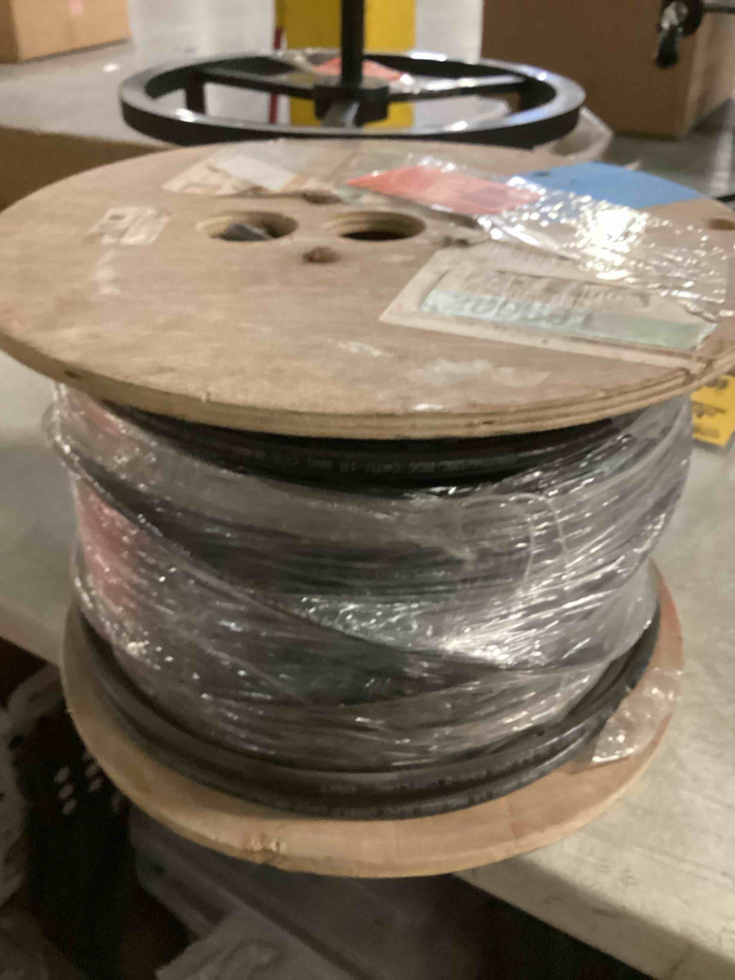 https://s3.amazonaws.com/lotting-images-prod/bidfta/GRN6788290_1737051620547.jpeg