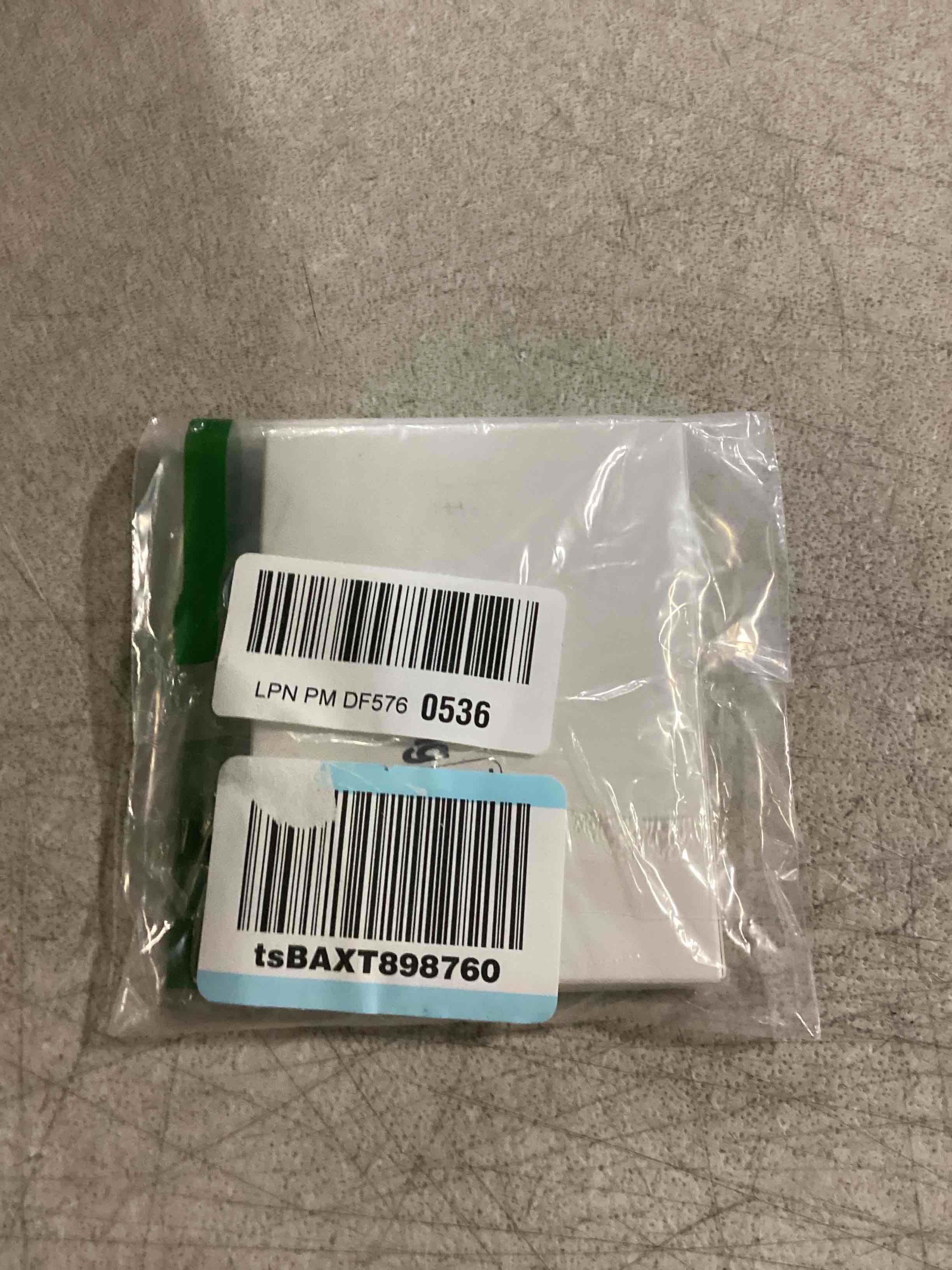 https://s3.amazonaws.com/lotting-images-prod/bidfta/GRN6789185_1737658320649.jpeg