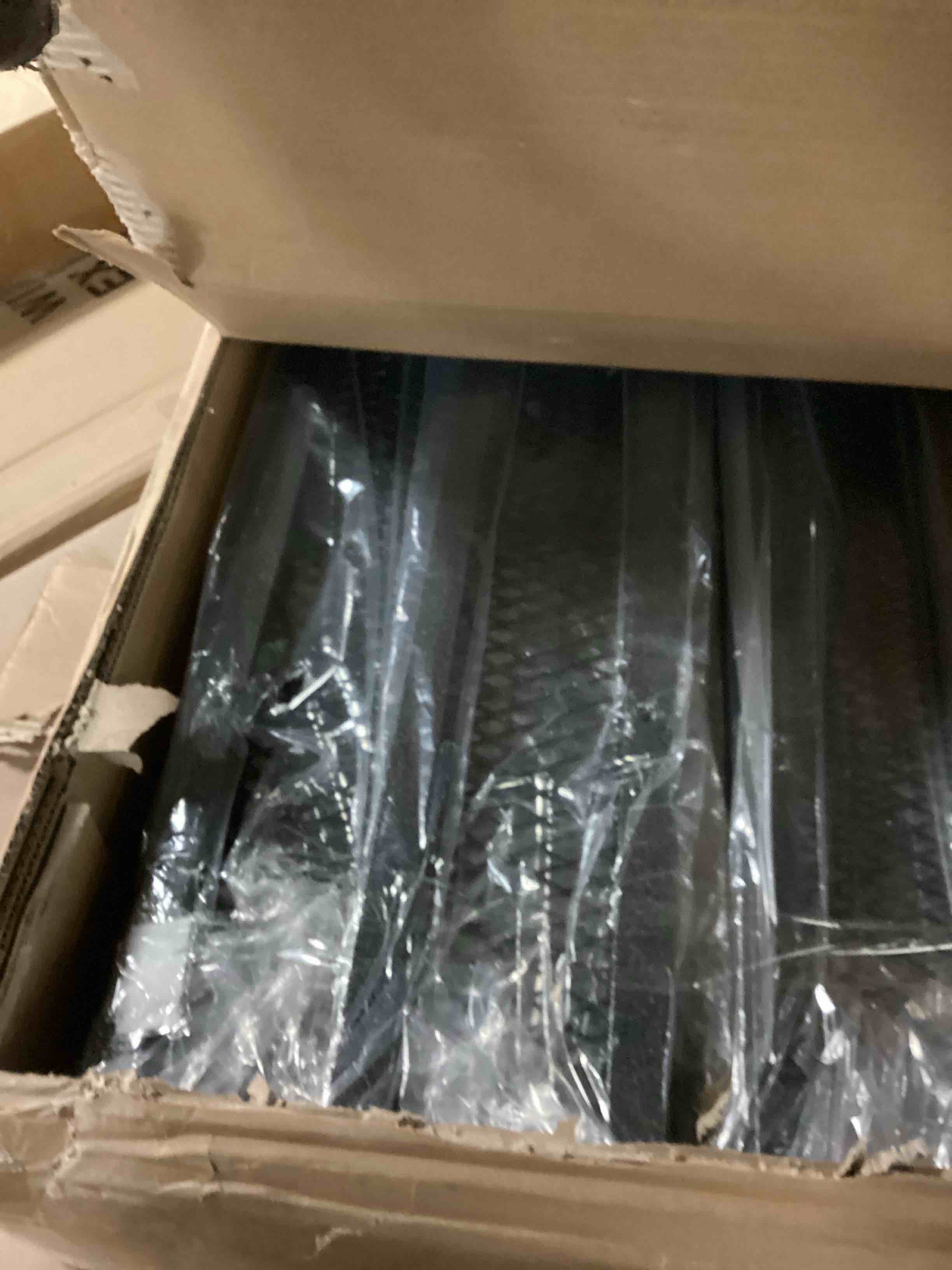 https://s3.amazonaws.com/lotting-images-prod/bidfta/GRN6789252_1737725345046.jpeg