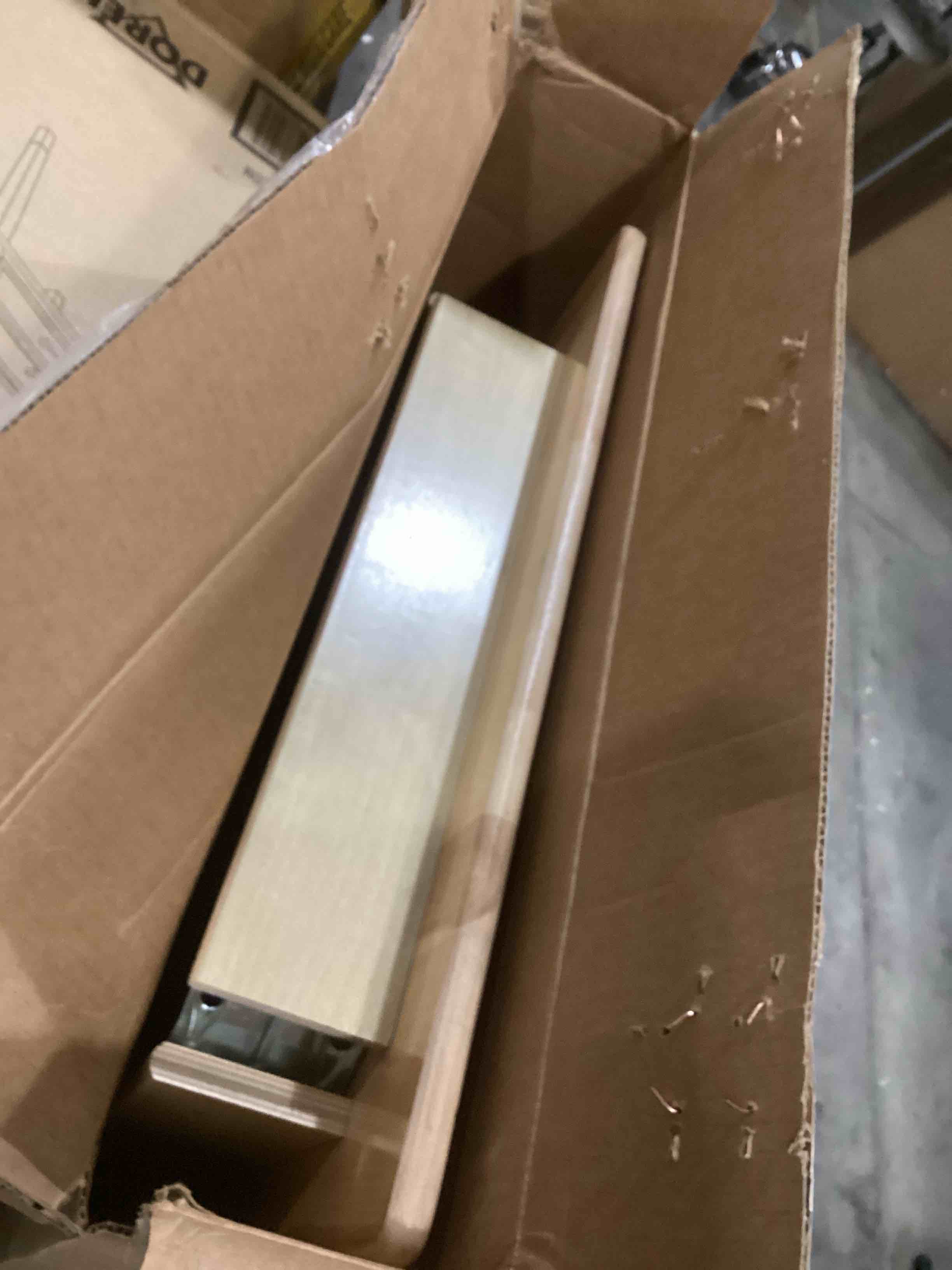 https://s3.amazonaws.com/lotting-images-prod/bidfta/GRN6791054_1737467170657.jpeg