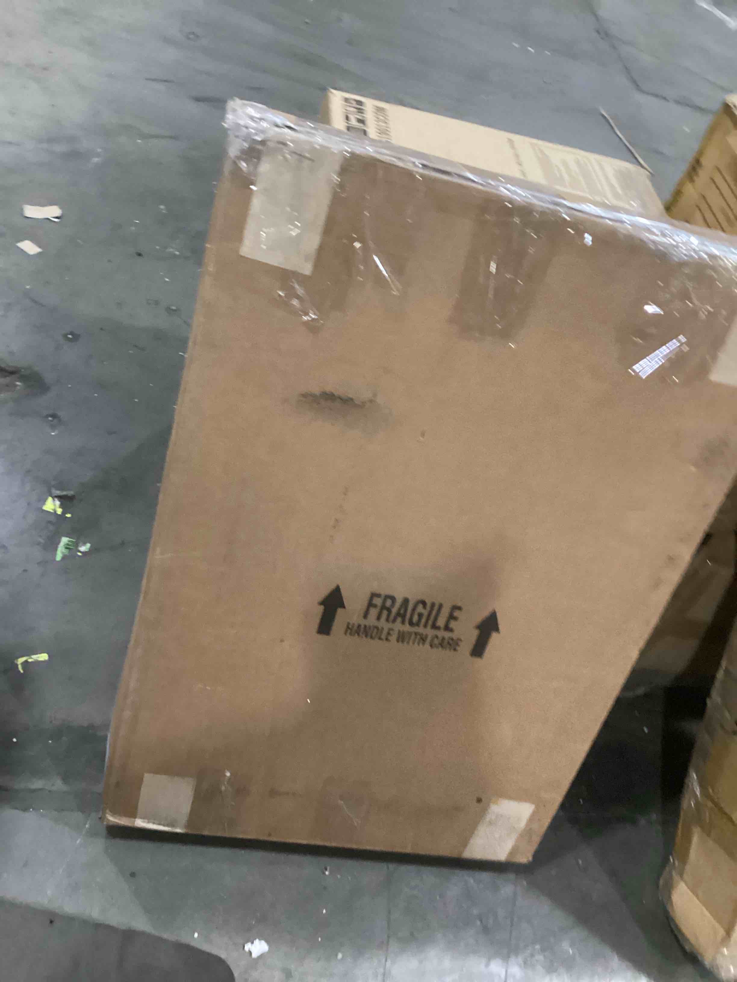 https://s3.amazonaws.com/lotting-images-prod/bidfta/GRN6791054_1737467202667.jpeg