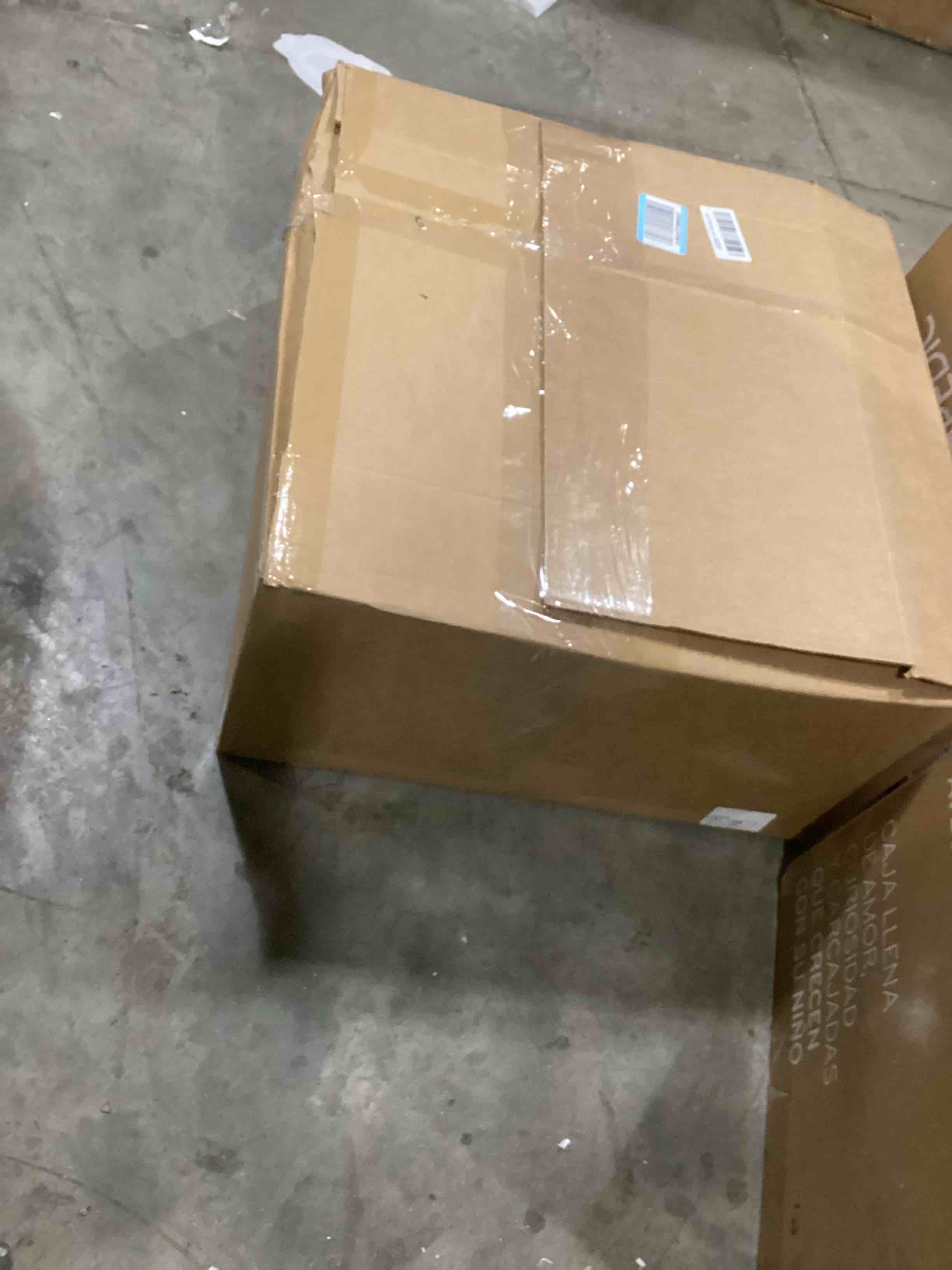 https://s3.amazonaws.com/lotting-images-prod/bidfta/GRN6791097_1737475245619.jpeg