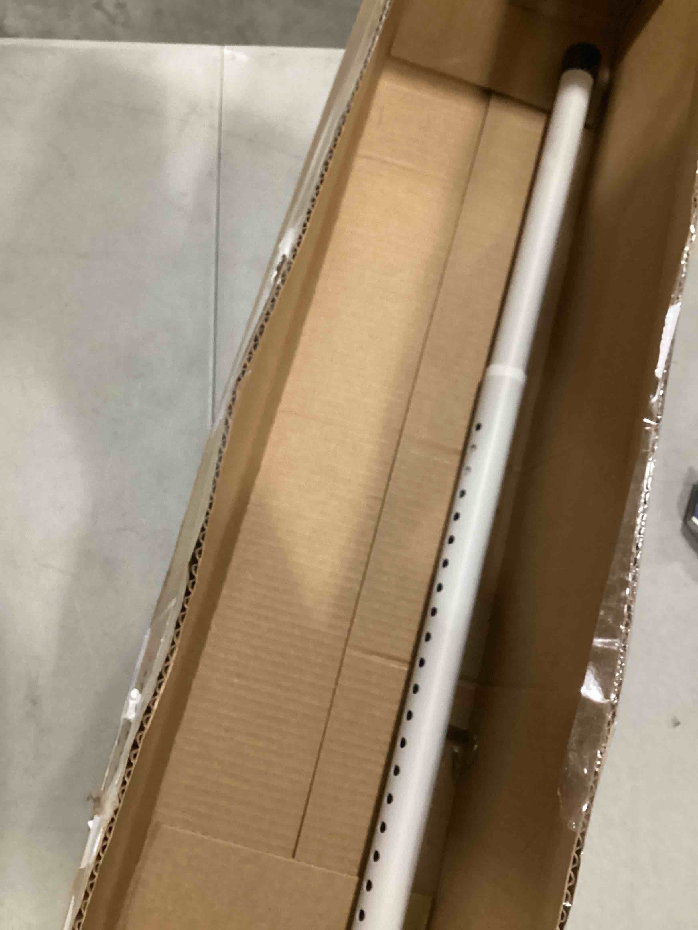 https://s3.amazonaws.com/lotting-images-prod/bidfta/GRN6791288_1737568863024.jpeg