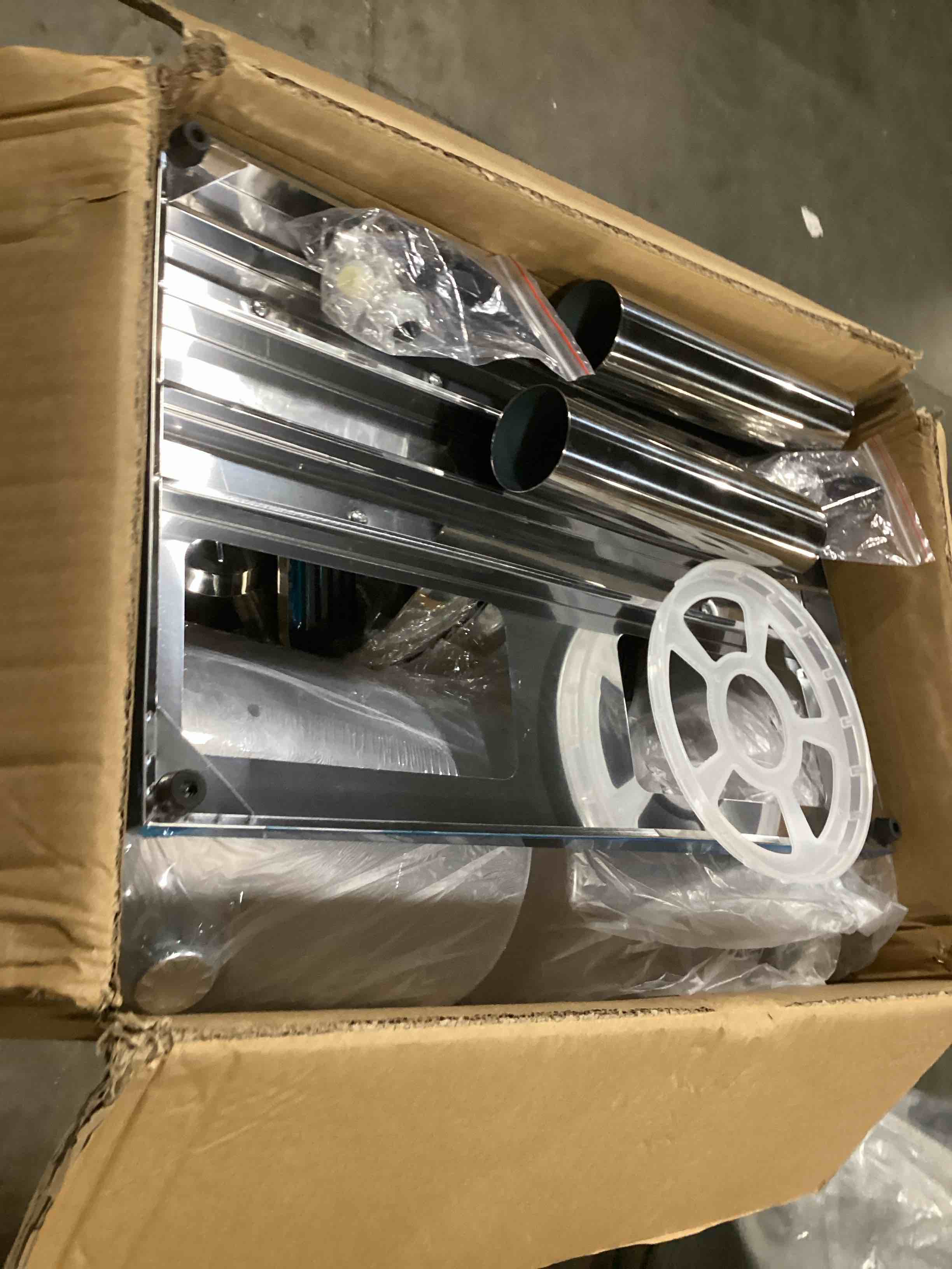 https://s3.amazonaws.com/lotting-images-prod/bidfta/GRN6791366_1737639252134.jpeg