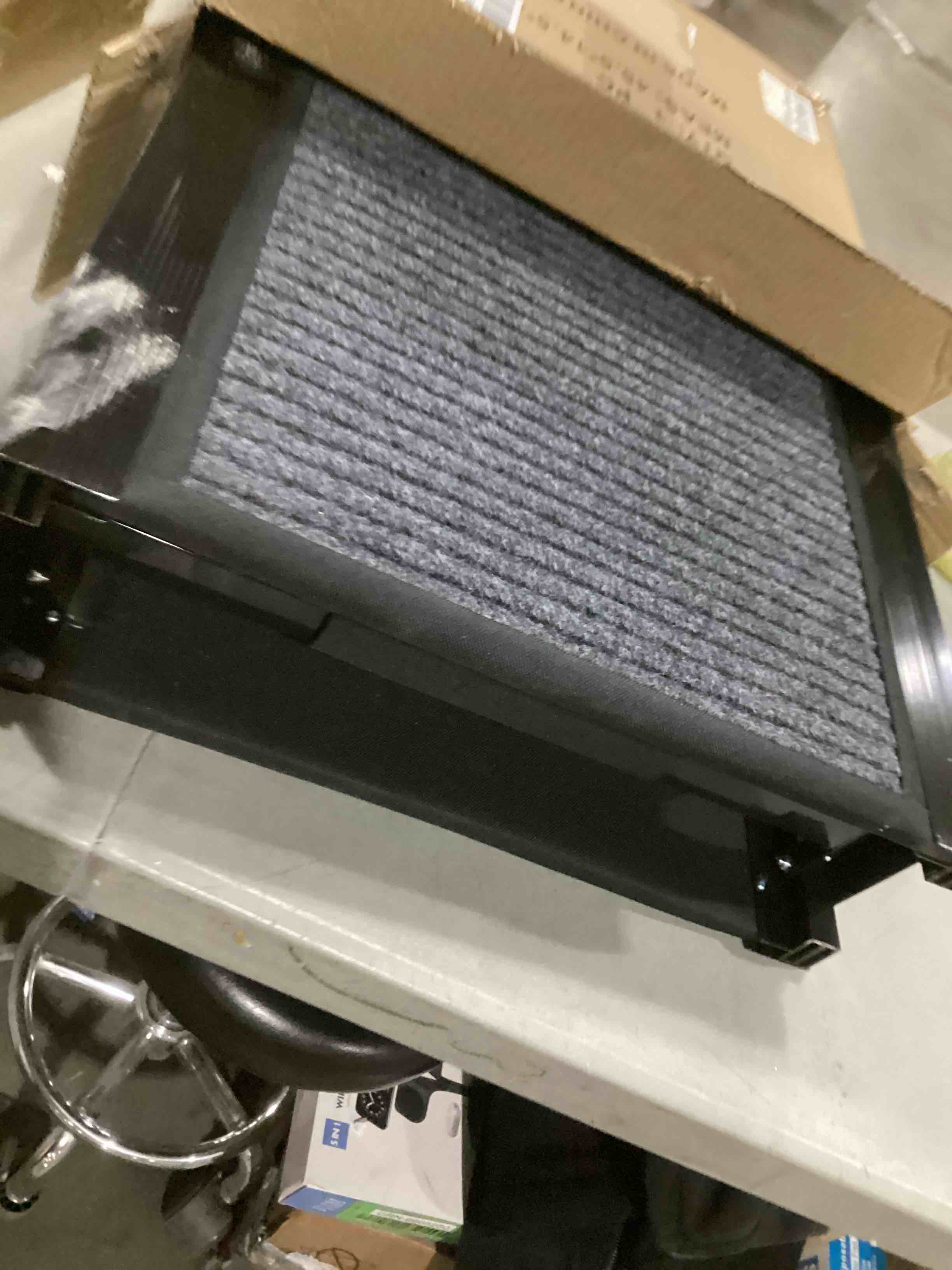 https://s3.amazonaws.com/lotting-images-prod/bidfta/GRN6791597_1737747080490.jpeg