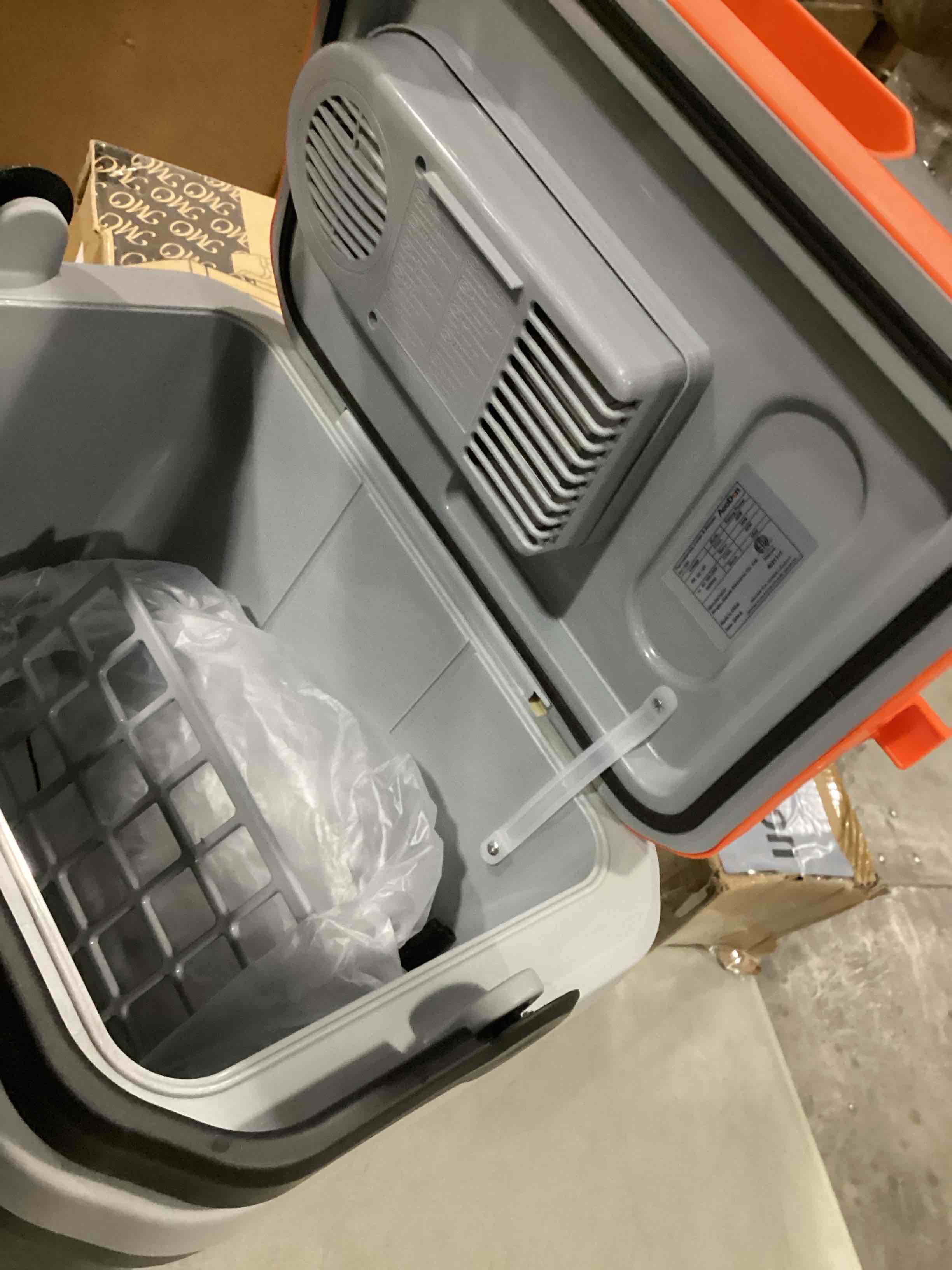 https://s3.amazonaws.com/lotting-images-prod/bidfta/GRN6791691_1738078982585.jpeg