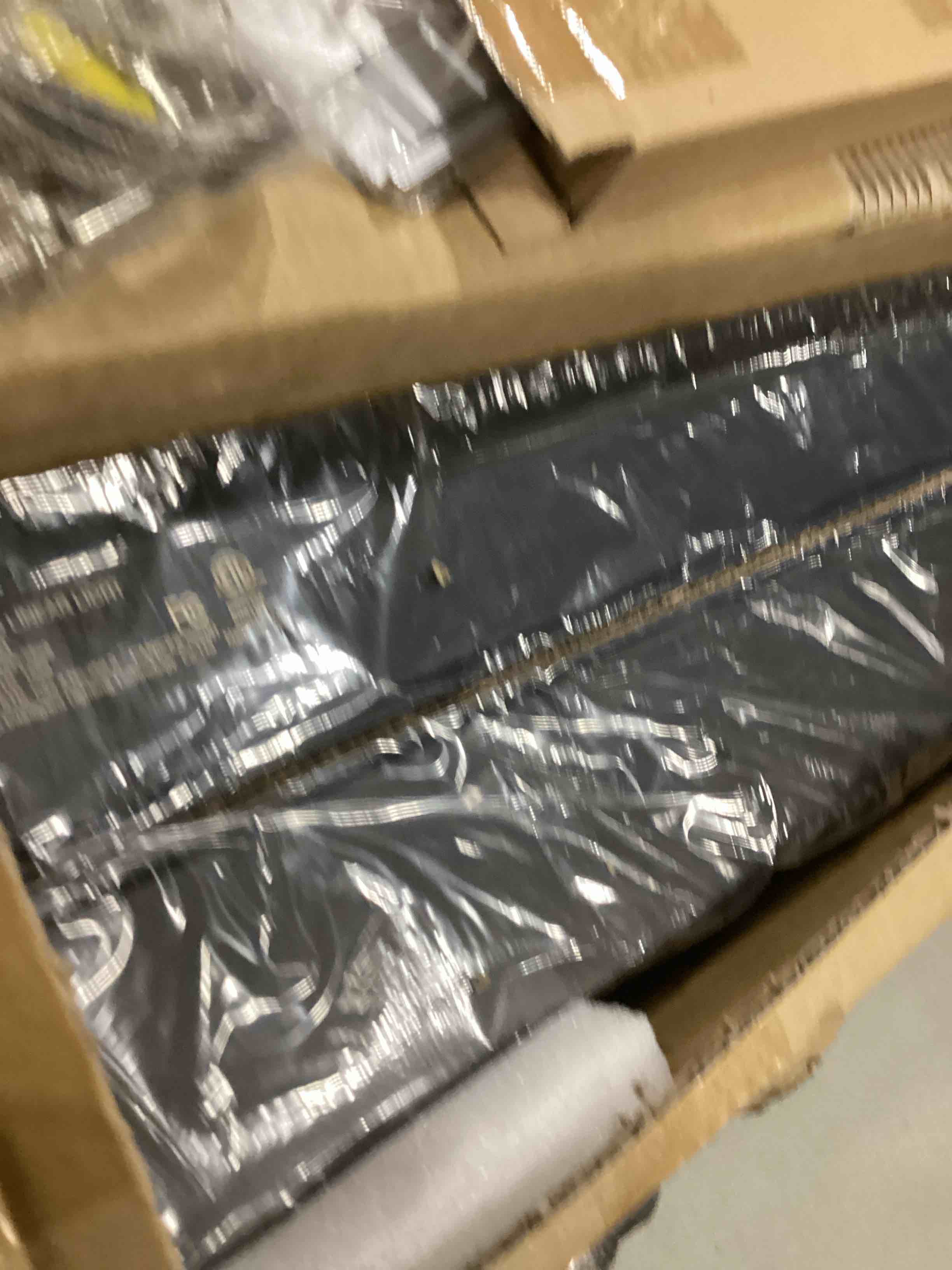 https://s3.amazonaws.com/lotting-images-prod/bidfta/GRN6791778_1738152848245.jpeg